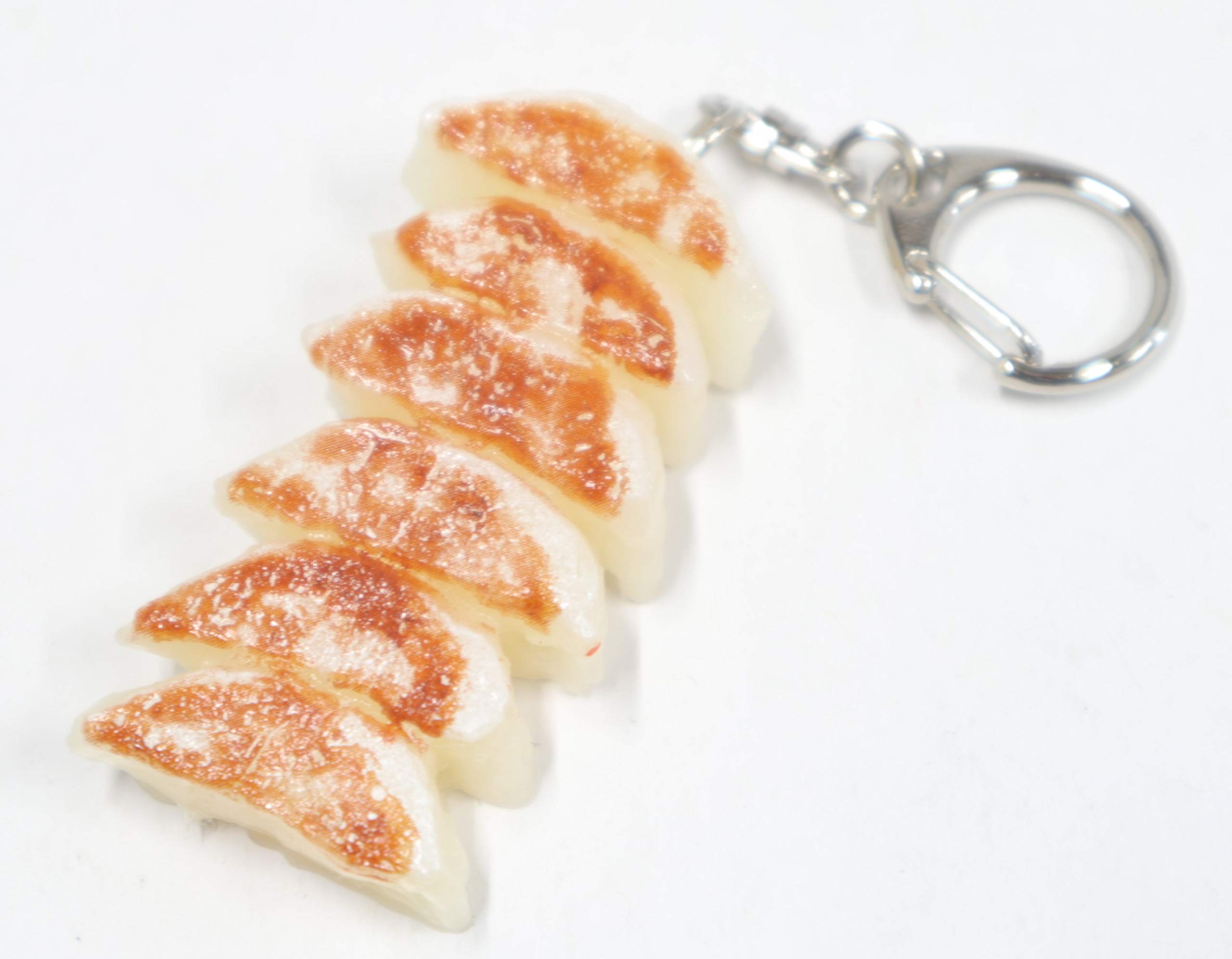 Amazon.co.jp: 食品サンプル キーホルダー 6連餃子 ミニチュア