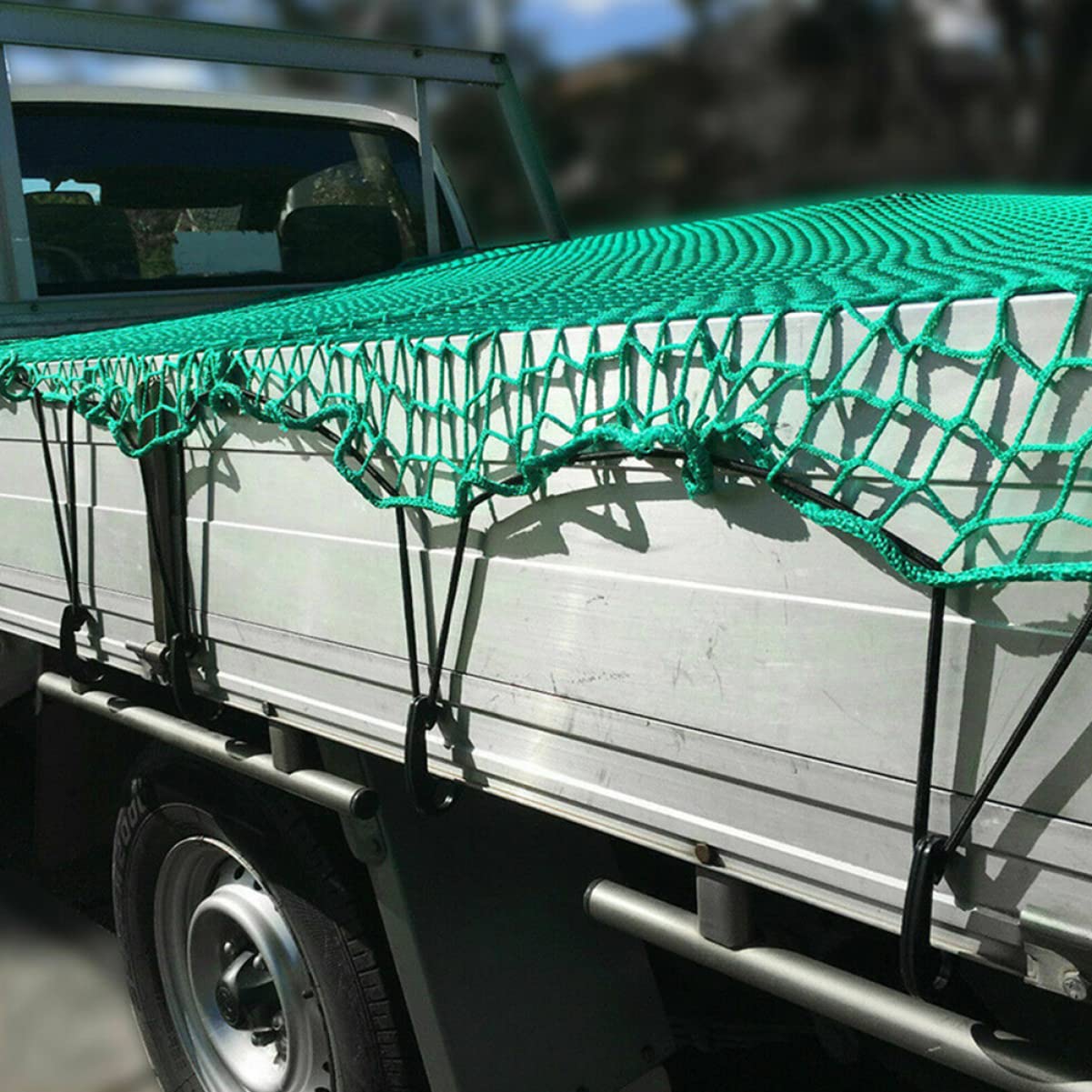 BESTYASH Robustes LKW Ladungsnetz aus Nylon mit Elastischem Gummiseil und 15 Haken Reißfest und Wetterbeständig für Pickup Truck und Anhänger Beim Transport