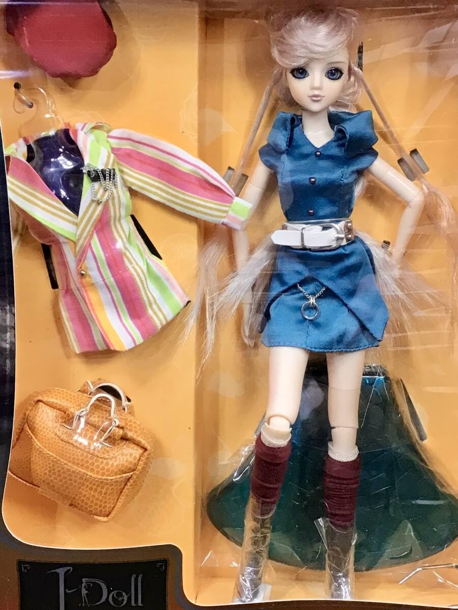 Amazon.co.jp: Groove JDoll Co. Ltd. Jadol, Martini, a top model