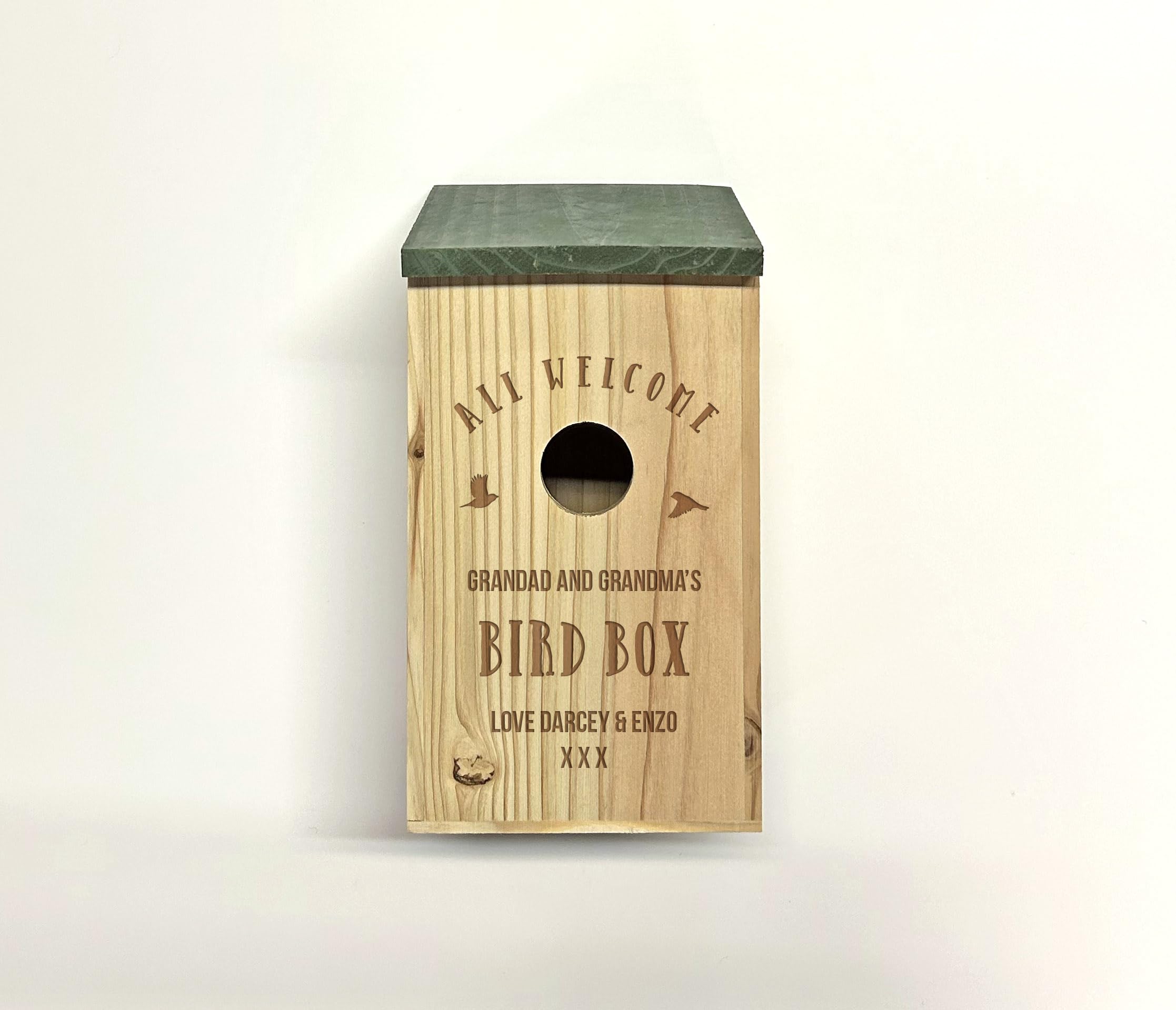 Personalised Bird Box - Personalised Birdhouse - Engraved Bird Box - Weatherproof Birdhouse Gift for Nature Lovers, Birthdays, Anniversaries, Housewarming & More
