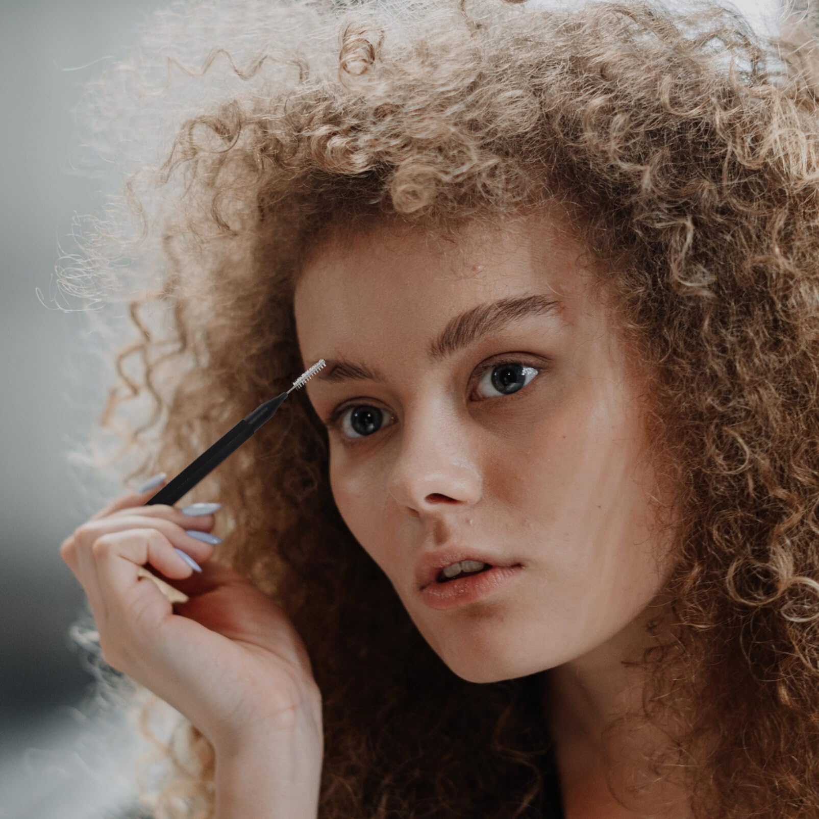 Ipetboom Eyebrow Brush Kit 100pcs Lash Brush Set Eyelash Brow Makeup Tools Compact Travel Size