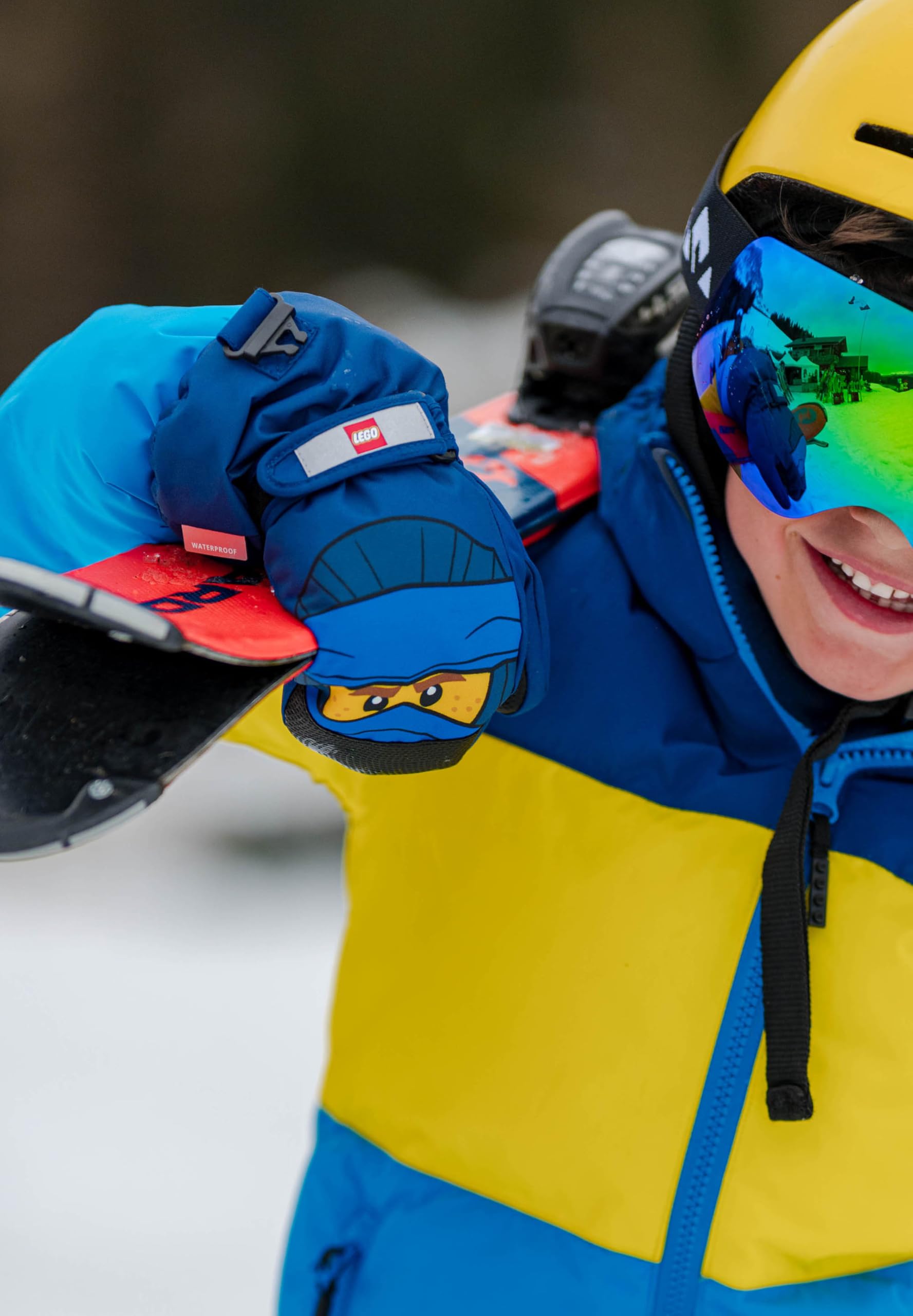 Kabooki LEGO® NINJAGO® Winterfäustlinge für Jungen und mädchen - Wasserdicht & Winddicht mit Thinsulate-Isolierung | Anti-Rutsch-Grip, Sicherheitsschnalle & 3M Reflektoren