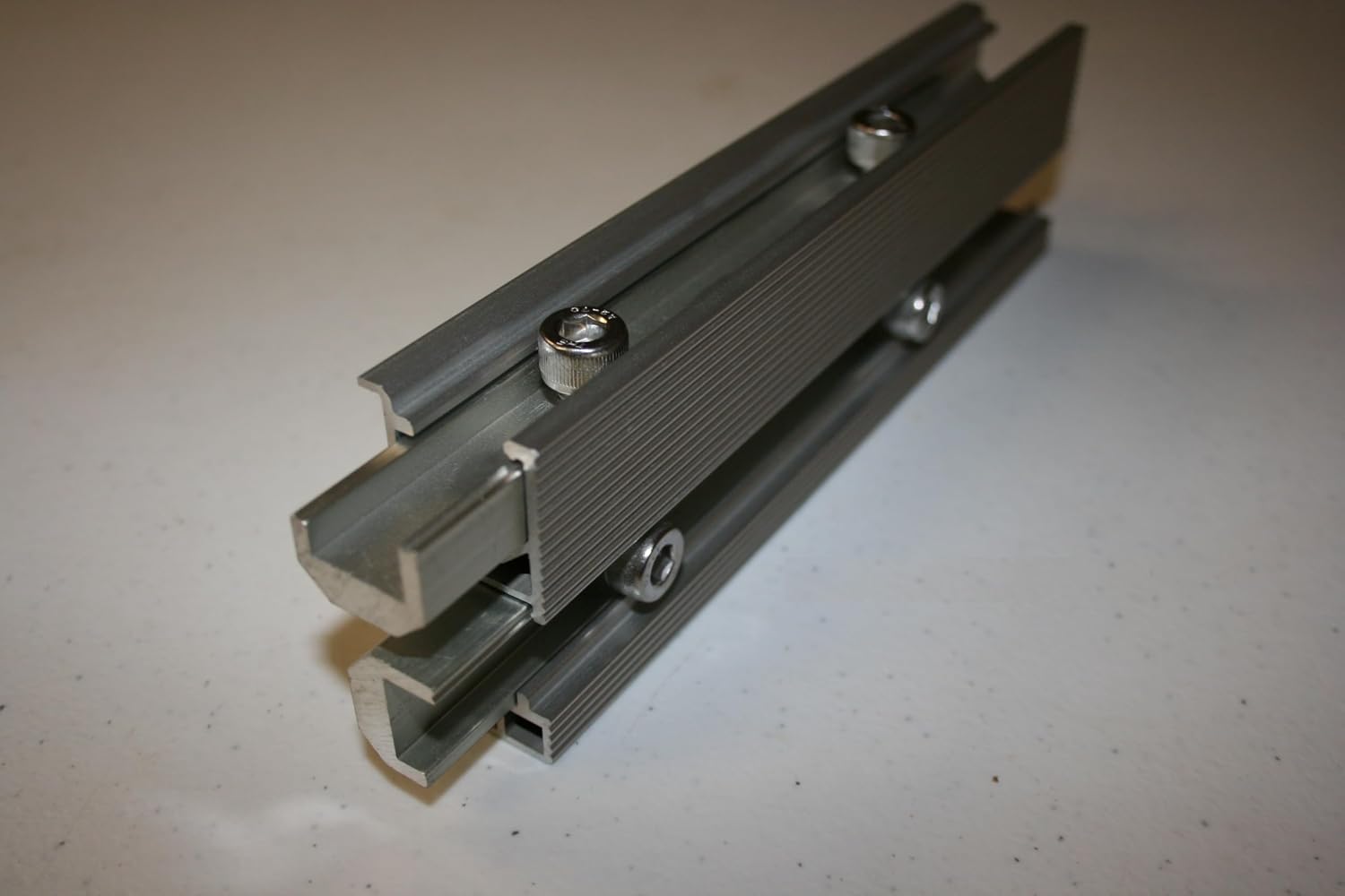 Solar Mounting Rail 24 Inches. Planet 4 Solar (UISolar)-Pack of 4 Rails - Includes Rail Splices