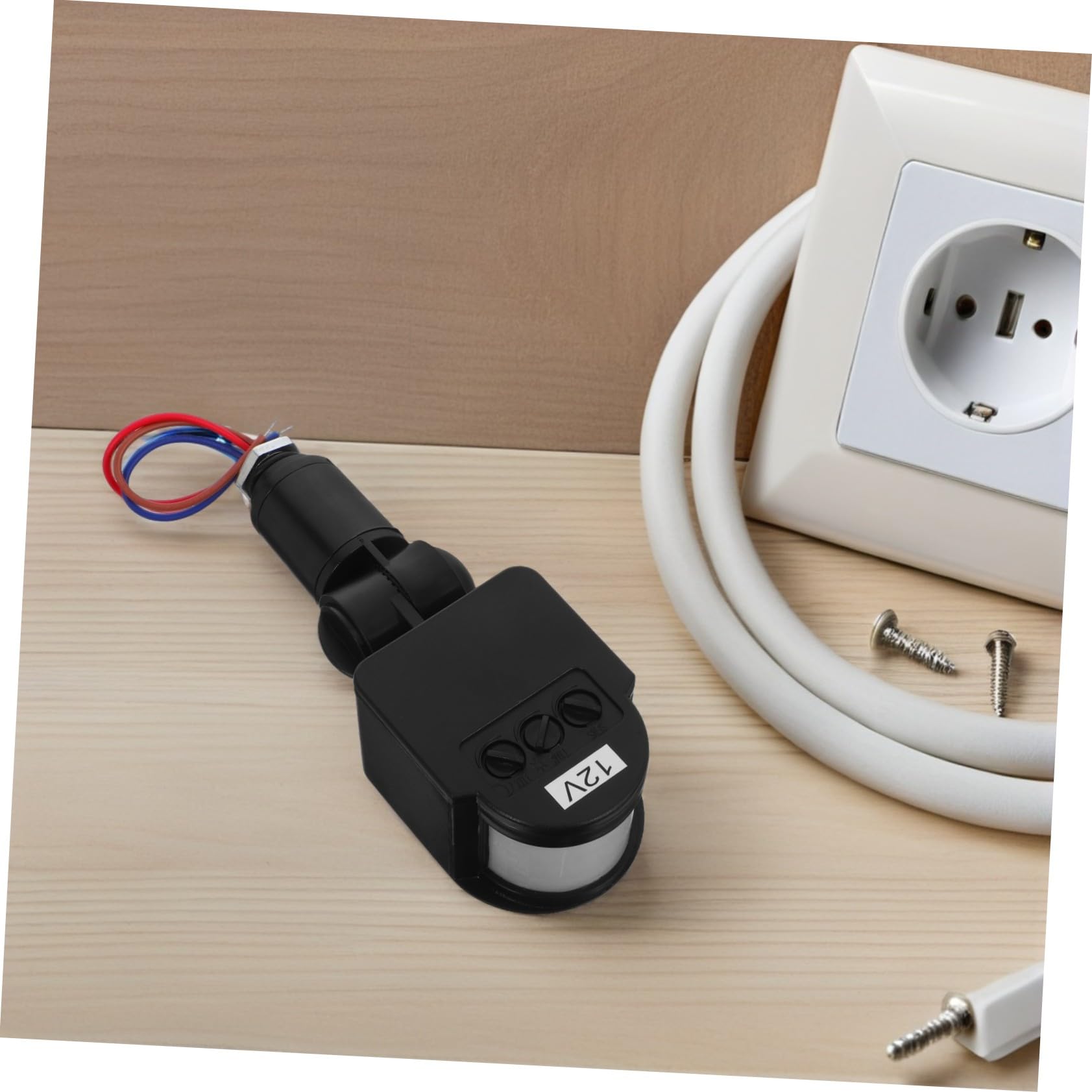 LIFKOME Sensor Infrarrojo de Movimiento con Detección Ajustable Ángulo Resistente al Agua Controlador para LED Función Día Noche para Iluminación Automática