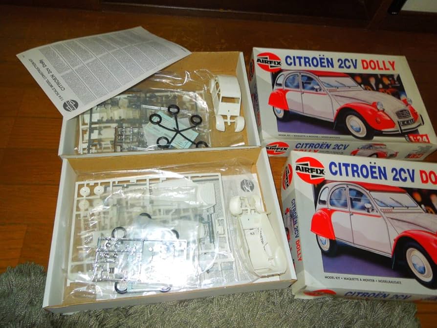 ノレブ 1/43 シトロエン2CVコレクション DOLLYバリエーションセット ノレブ 1/43 シトロエン2CVコレクション DOLLYバリエーション