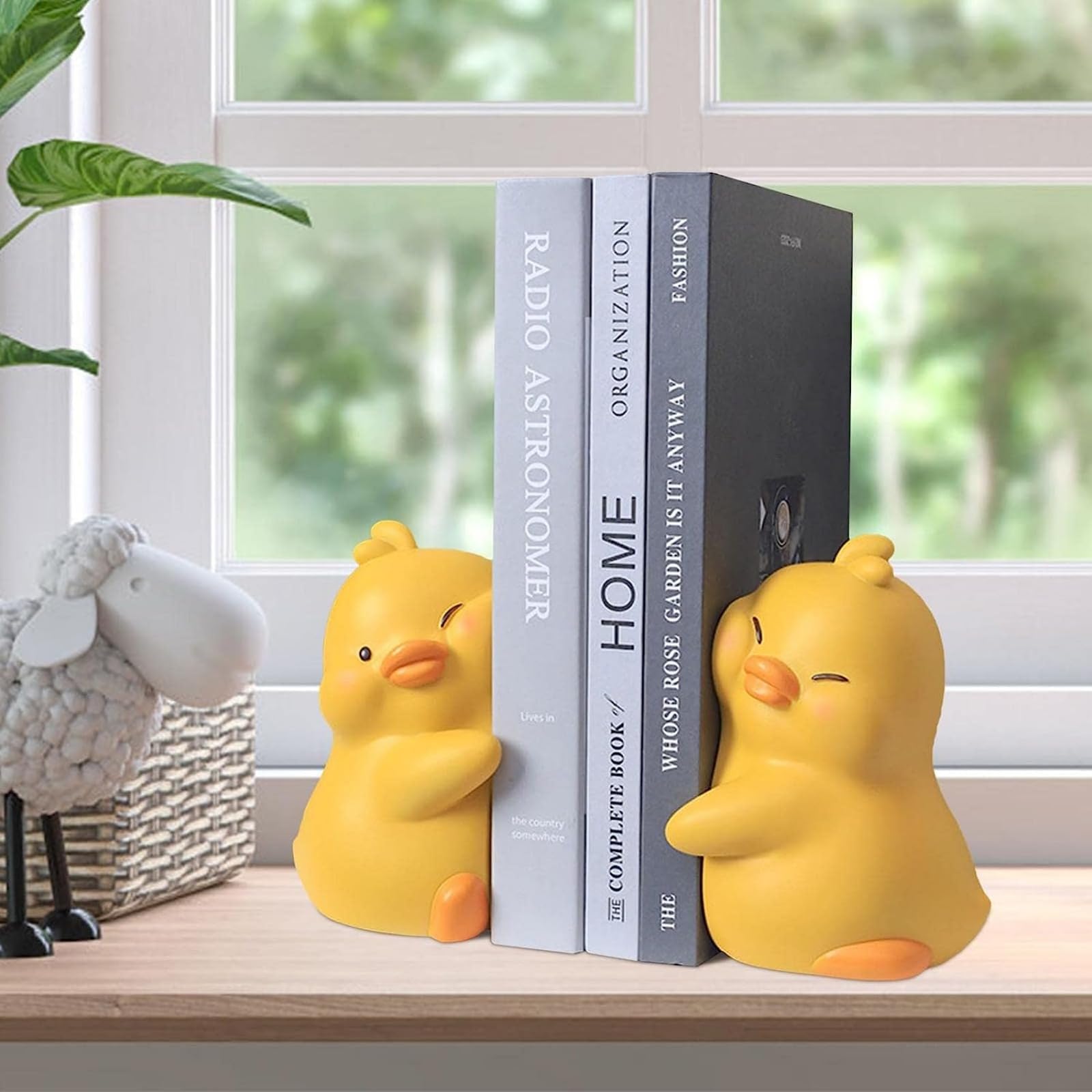 Cute Bookends, Cartoon Duck Bookends, Cute Ducks Hugging Resin Bookends Bookshelf Stopper for Students Textbooks (giallo)