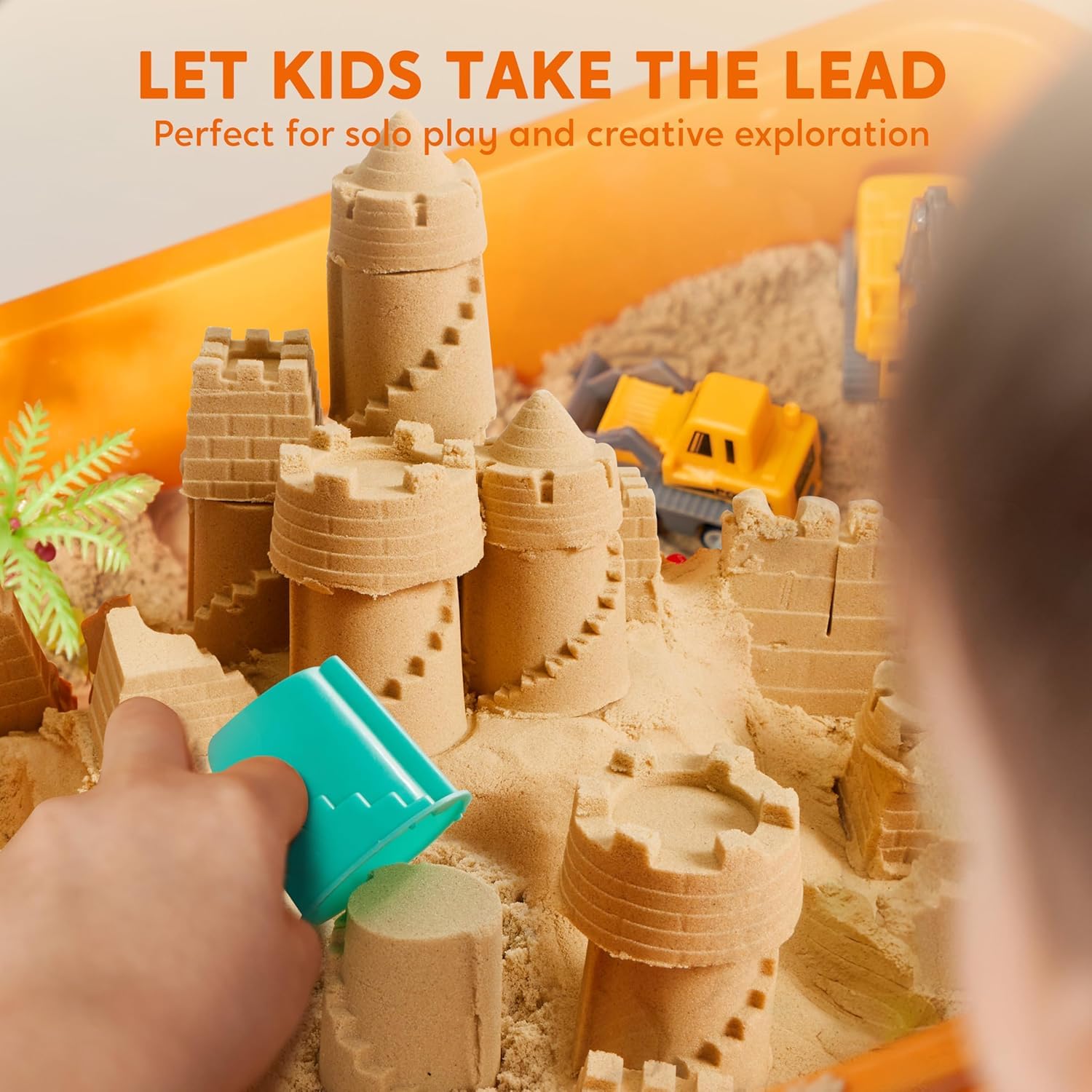 Klever Kits Magic Sand Set Spielsand Baustelle Kinder Koffer Spielsand für Kinder,Baustellen Sandkasten mit 18 Zubehörteilen,Leuchtenden Steinen,Zaubersand Sandspielzeug für Jungen ab 3 4 5 6 7 8 9