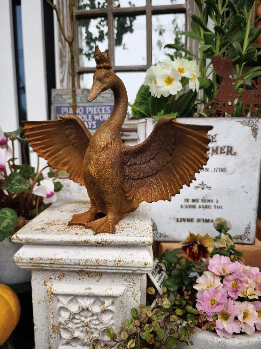 Rustykalna żeliwna gęś z koroną, rustykalna figurka zwierzęca, styl vintage, dekoracyjna statuetka do ogrodu i domu, na taras, trawnik i grządkę kwiatową