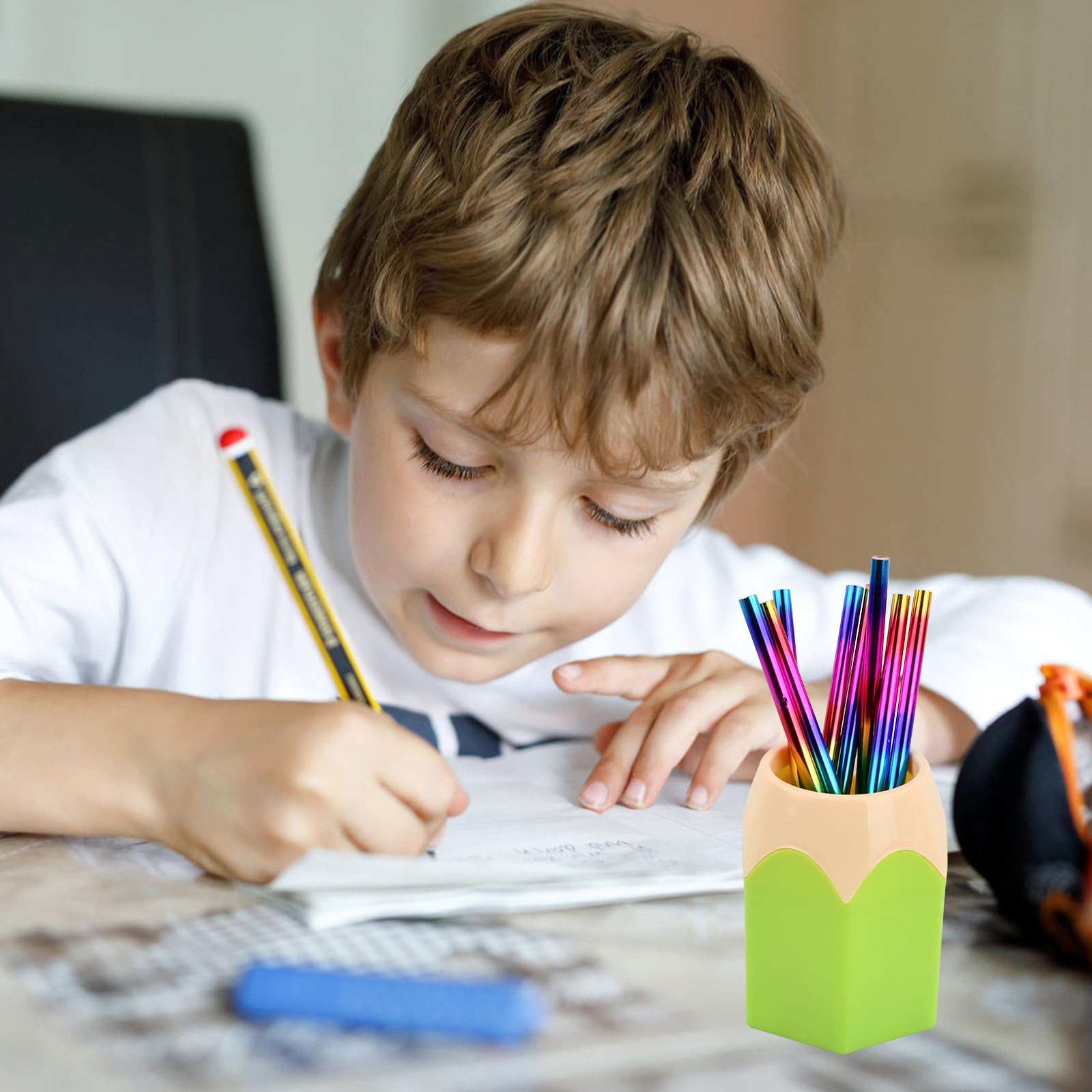 Pot à Crayons, 5 pièces Pot à Crayons en Forme de Crayon de Couleur, Pot Créatif Hexagonal Multifonction, Porte-Stylo Créatif en Plastique pour Bureau, Maison, École