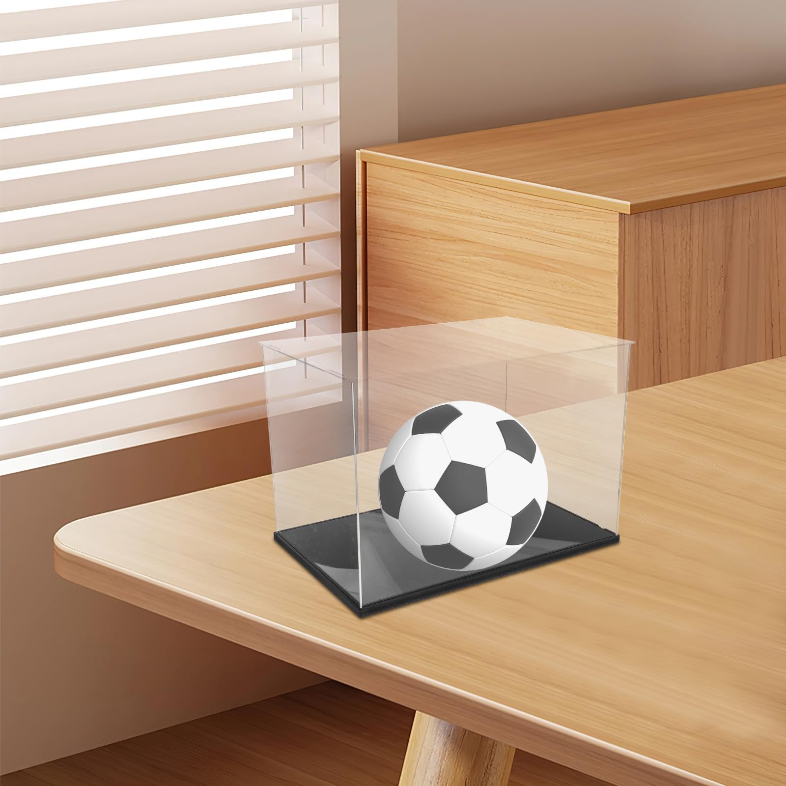 WOONEKY Caja Expositor Transparente para Fútbol con Soporte Negro Contenedor Apilable de Acrílico Resistente para Balones de Fútbol Estándar para Almacenamiento y Exhibición de