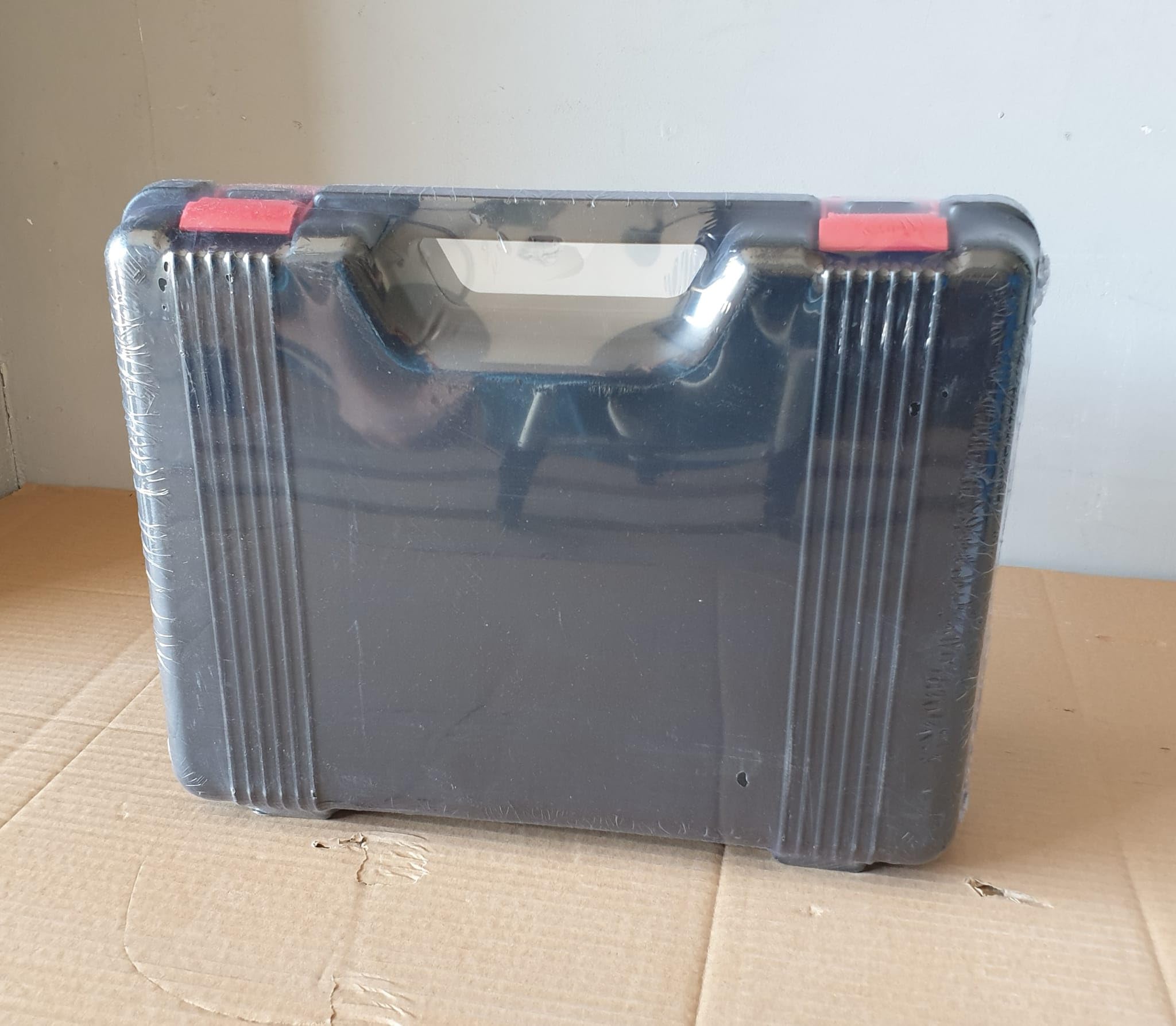 UNITED TRADE Tosapecore professionale per pecore 500W con 6 livelli di velocità completa di valigetta
