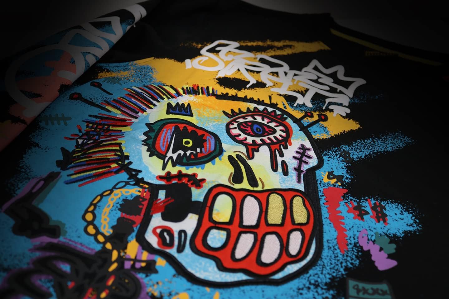 SCREENSHOT Mens Urban Premium Fleece Hoodie - NYC Streetwear Fashion Embroidery Patch Gel Print Hooded Sweatshirt - Image 2