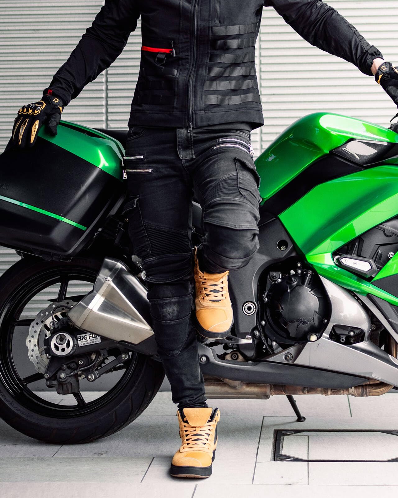 RIDEIRON Chaussure Moto Homme Femme Conforme CE Bottes Moto | Semelles épaisses Antidérapantes,Imperméables Respirantes avec Soutien la ChevilleFermetures à Glissière Latérales