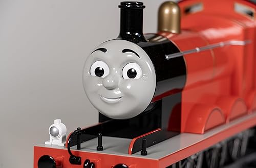 Miniatura 3 de Bachmann Trains - THOMAS & FRIENDS - JAMES EL MOTOR ROJO (con ojos en movimiento) - Gran escala "G"