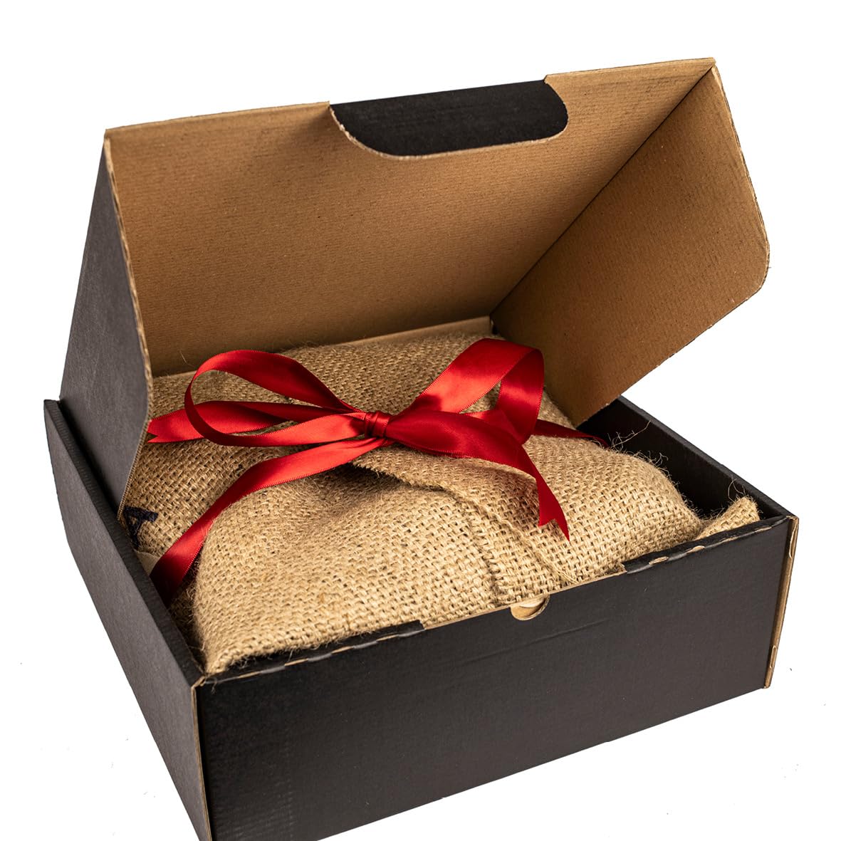 Espresso Geschenkpaket „soulful INTENSE“, Geschenk-Set: 3 x 250 g Kaffee Espresso kräftig, handgeröstet, ganze Bohne, schwarzer Geschenk-Karton, ein Teilstück vom originalen Kaffee-Sack