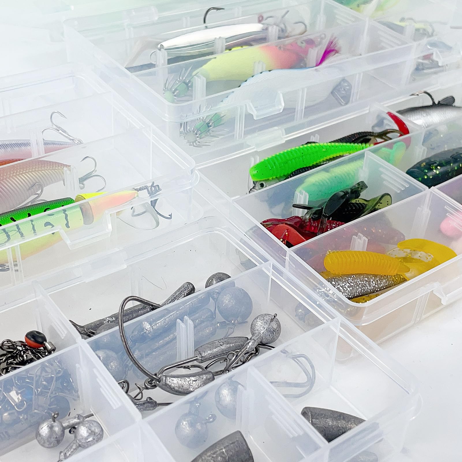 Kit Pesca con Caja de Pesca Accesorios Aparejos de Pesca Mar Señuelos Anzuelos Cebos Artificiales Plomos