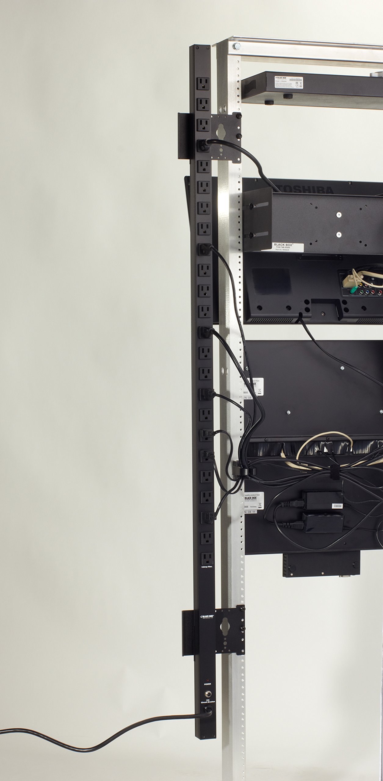 Black Box Vertical PDU 15Amp 120V 24-Outlet 5-15R 5-15P