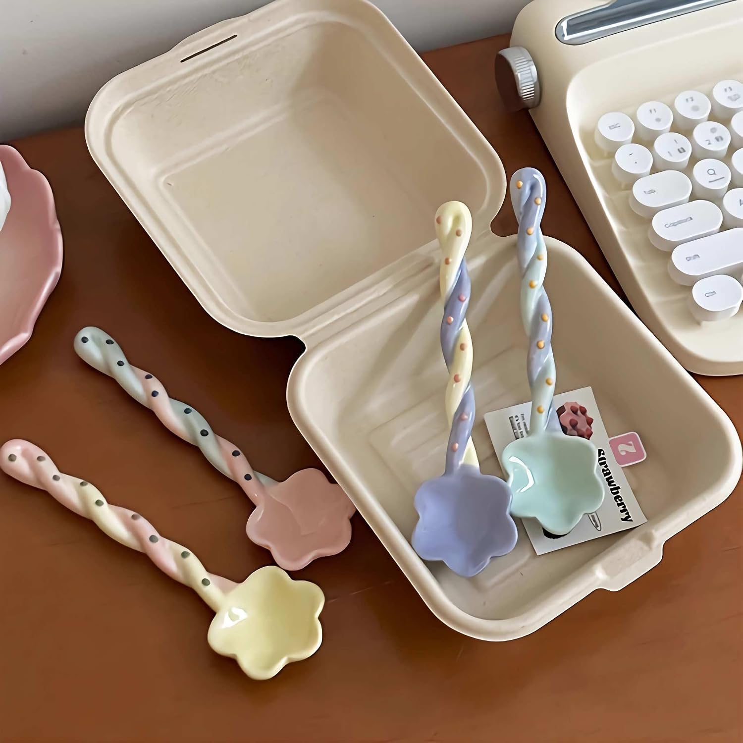 ceramic cute small Soup Spoons, colorful japanese Spoon, cereal long handled Spoons set for Dessert 4 pcs