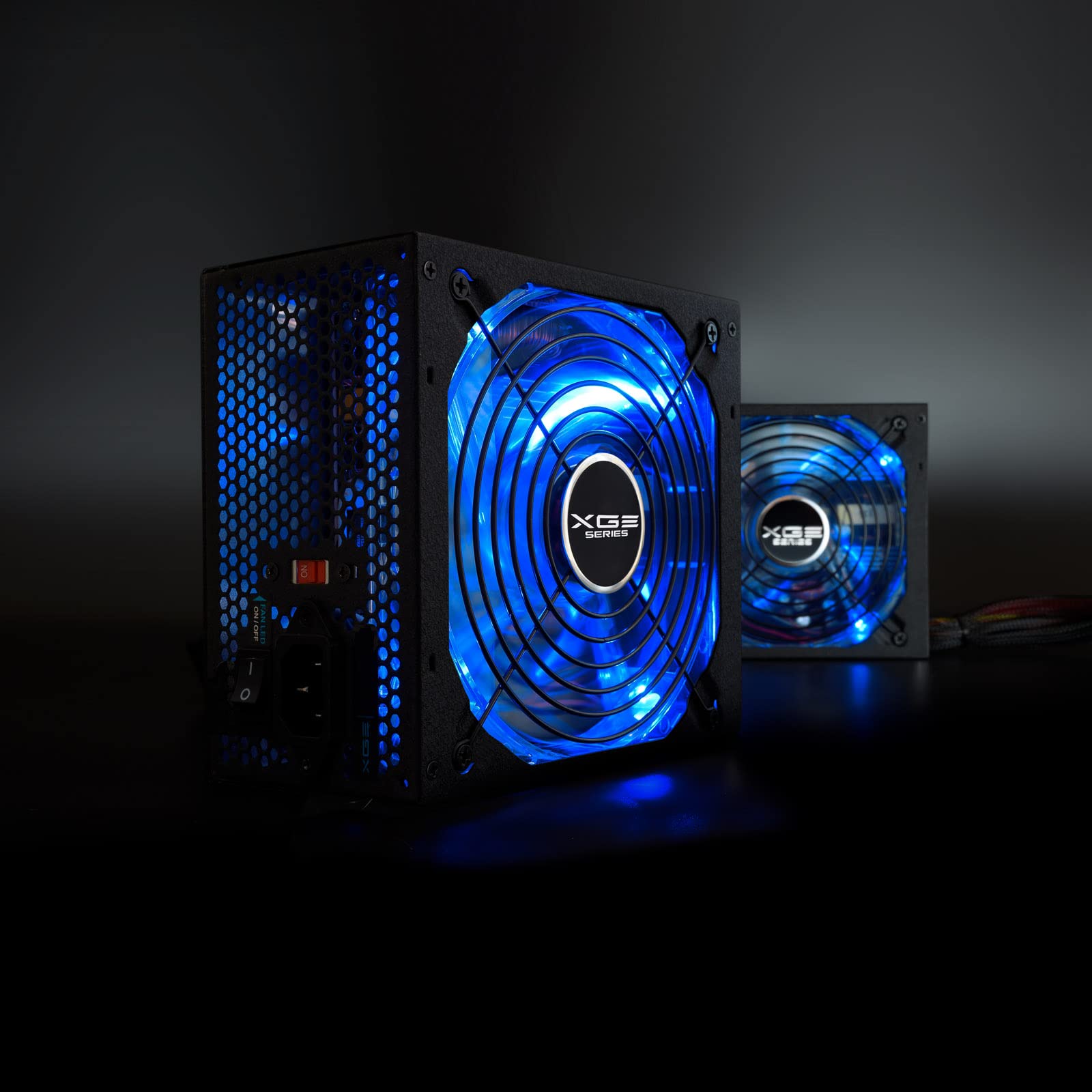 TooQ TQXGEII-700SAP - Alimentatore da gioco (700W, PFC attivo, ATX 12V V2.31) Certificazione 80 Plus Bronzo, ventola a led spenta, colore nero
