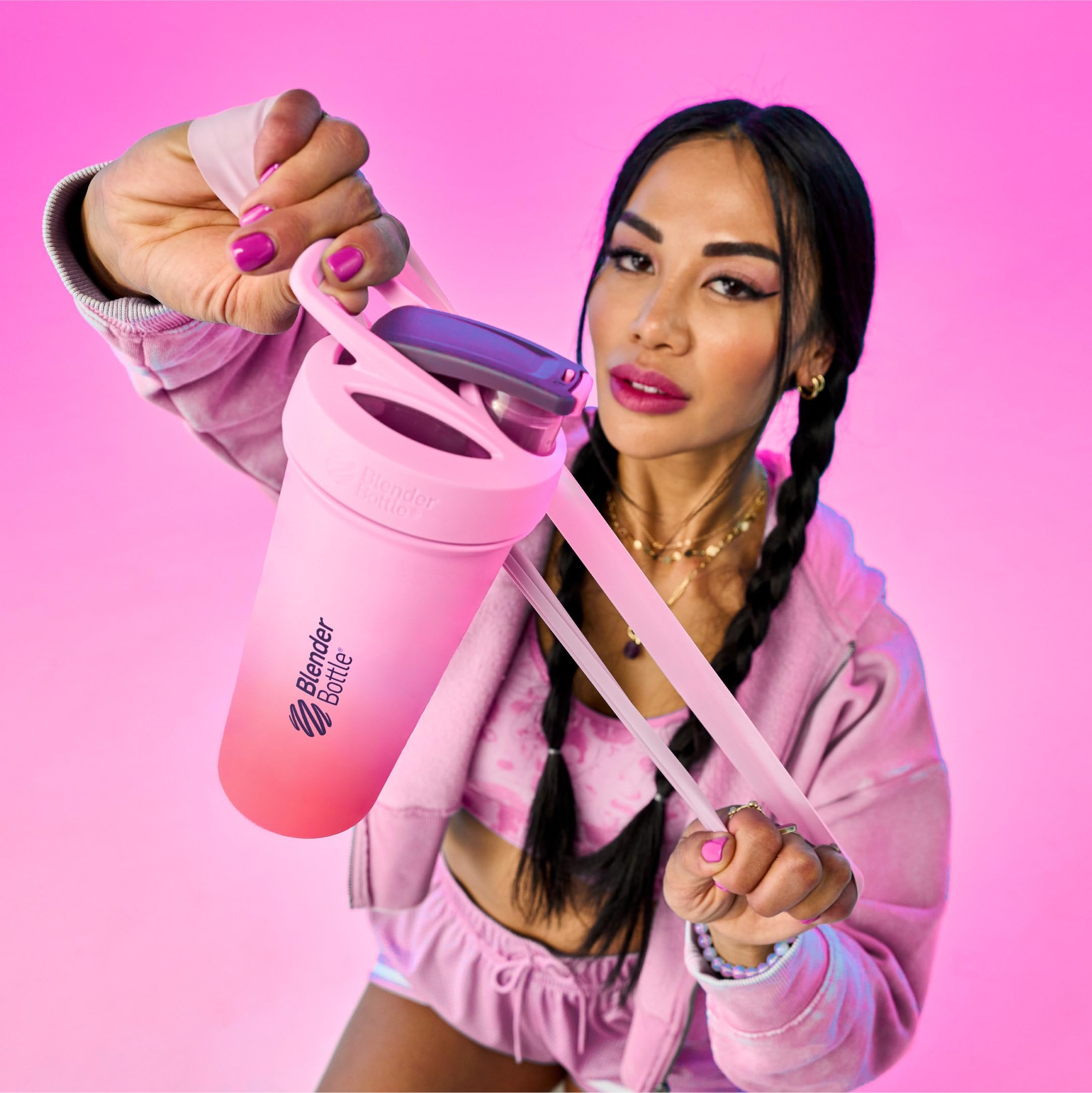 BlenderBottle Strada Sleek Shaker Cup - Botella de agua aislada de acero inoxidable con batidor de alambre, 710 ml, flamenco degradado