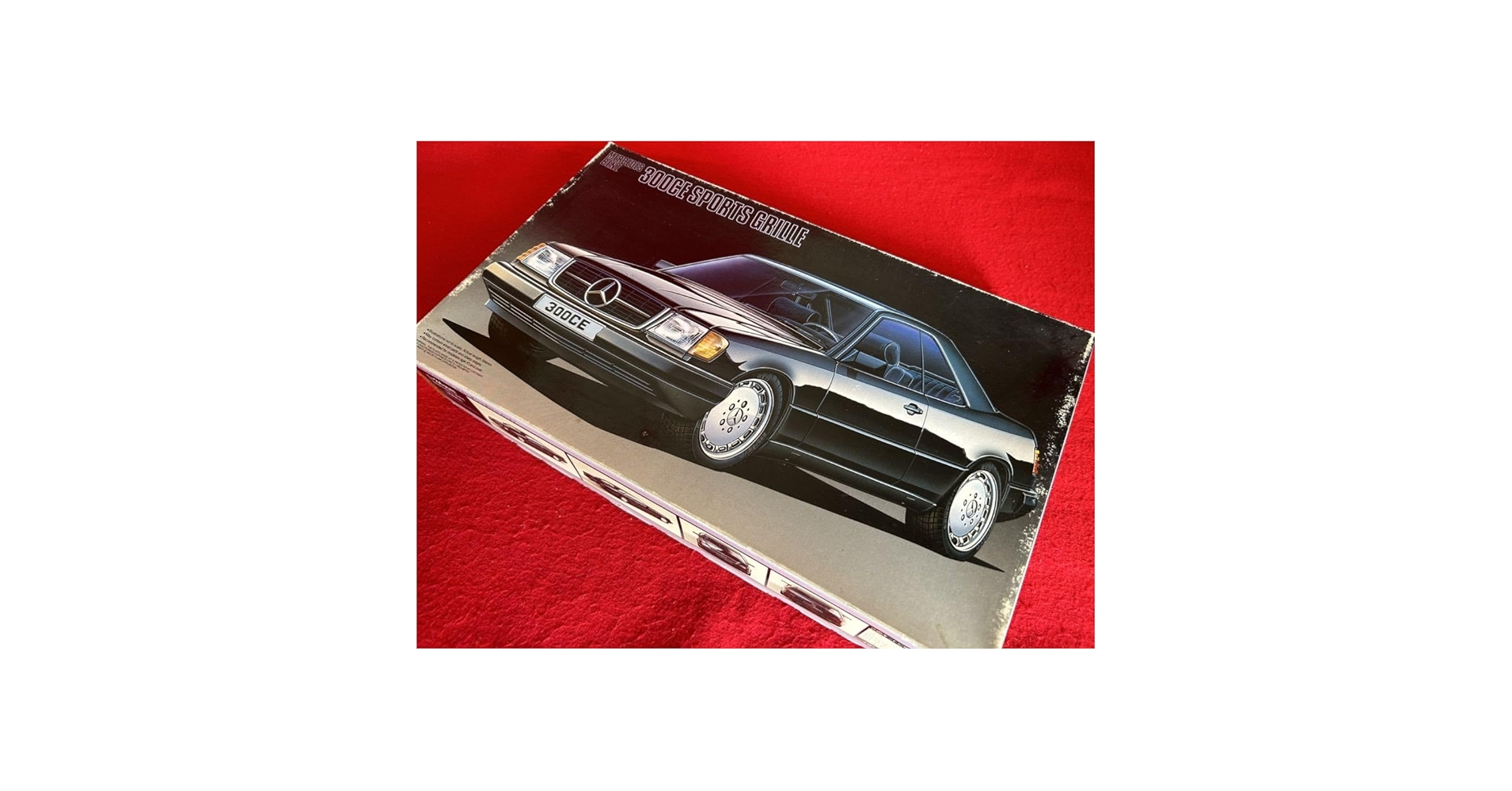 メルセデス　ベンツ　300CE  W124 フジミ　1/24  確認用 Amazon.co.jp: FUJIMI ベンツ 300CE SL グリル 1/24 スケール 03114