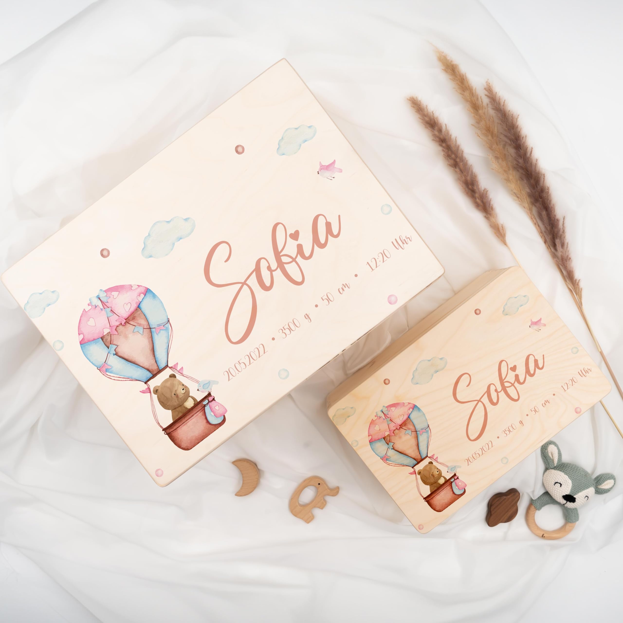 KIDSMOOD - Erinnerungsbox Baby, personalisierte Holzkiste mit Deckel, Ideal zur Aufbewahrung von Erinnerungen und als Geschenk zur Geburt, Taufe oder als Geburtstagsgeschenk für Mädchen und Jungen