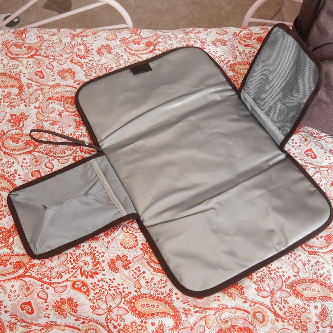Sac à Langer Fripouille | Capacité de 30L | Déperlant | Sac à Dos à Langer bébé avec Matelas à Langer | Porte-Sucette et Sangles de Poussette (Brun)