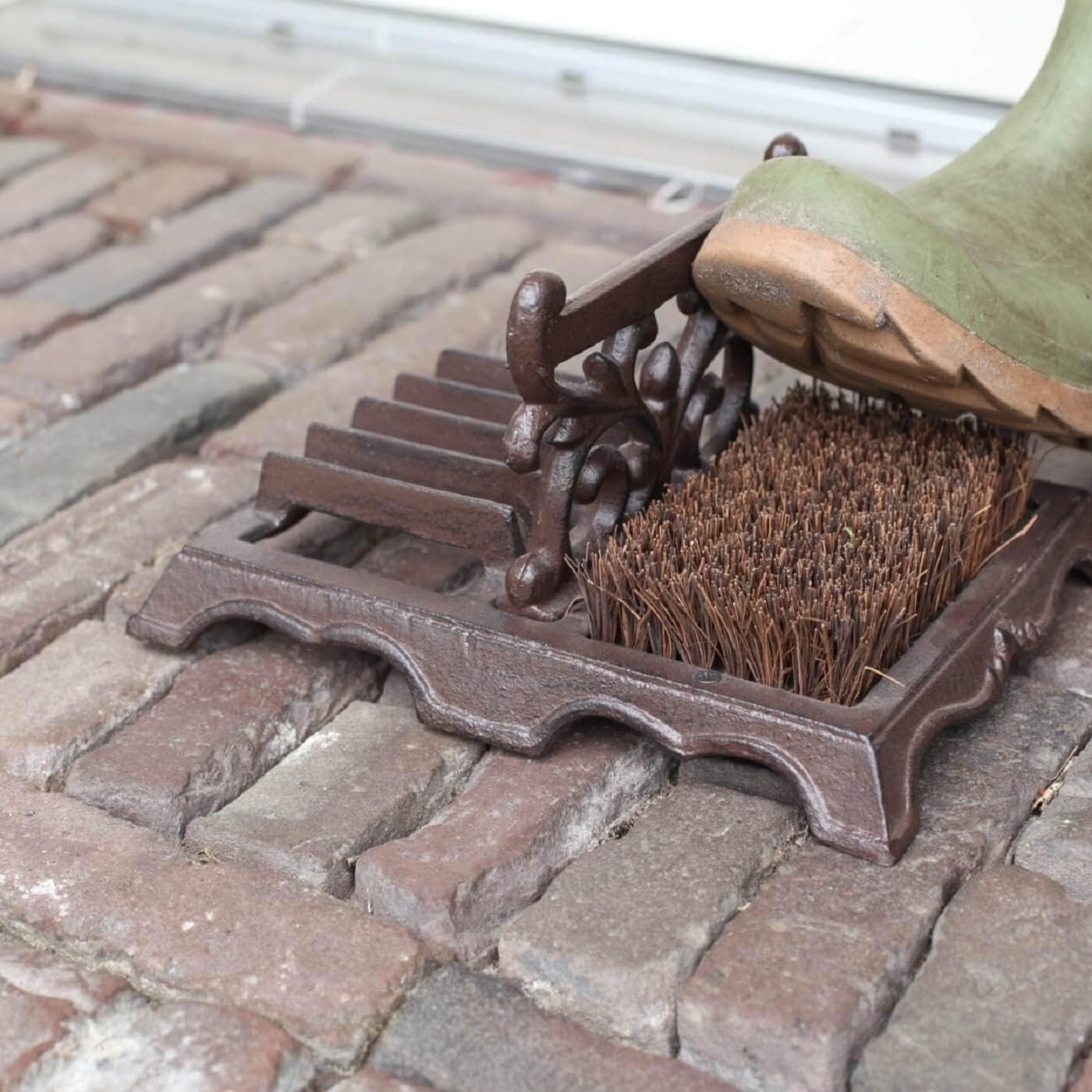 Fallen Fruits LH219 Boot Brush & Scraper, Brown