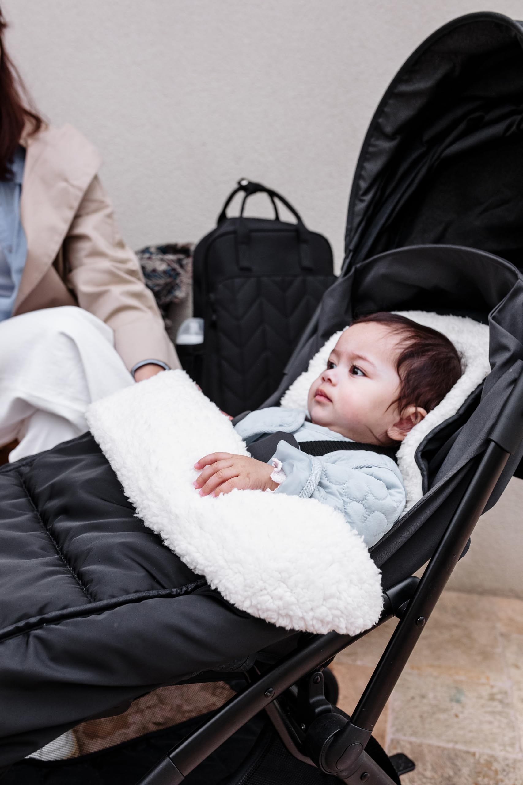 Tinéo - Chancelière Bébé - Chaud - Hiver - Sherpa - Déperlante - Universelle - 6/18 mois