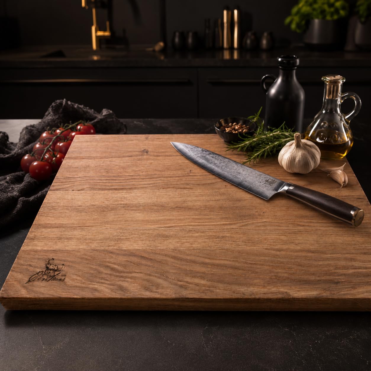 Centaur Massivholz Schneidebrett Made in Germany – Premium Küchenbrett aus Eiche 60x40cm – Großes Hackbrett mit Griffmulden & 3,5cm Stärke – Robust, Beidseitig Nutzbar & Öko-Massivholz