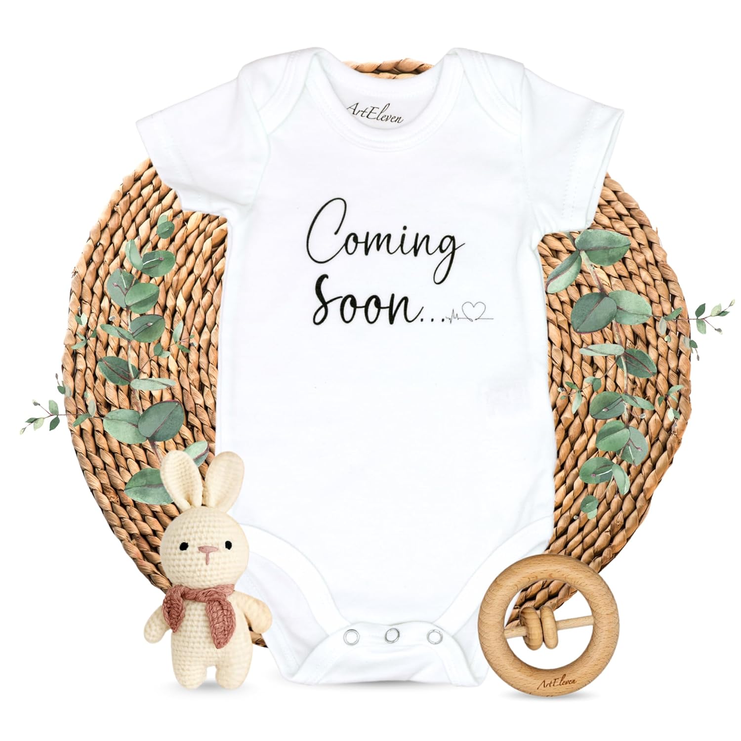 Pregnancy Announcement Onesie – Includes Crochet Bunny & Natural Wood Rattle | Baby Announcement Onesie 100% Cotton | Coming Soon Baby Announcement 2026 | Pregnancy Reveal to Parents