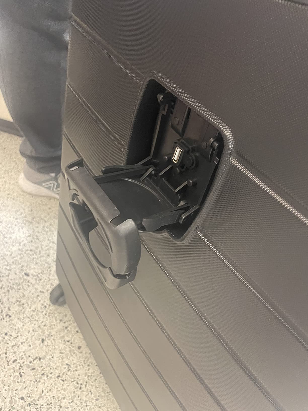 11/mo Finance Wrangler 20" Smart Spinner CarryOn Luggage With Usb