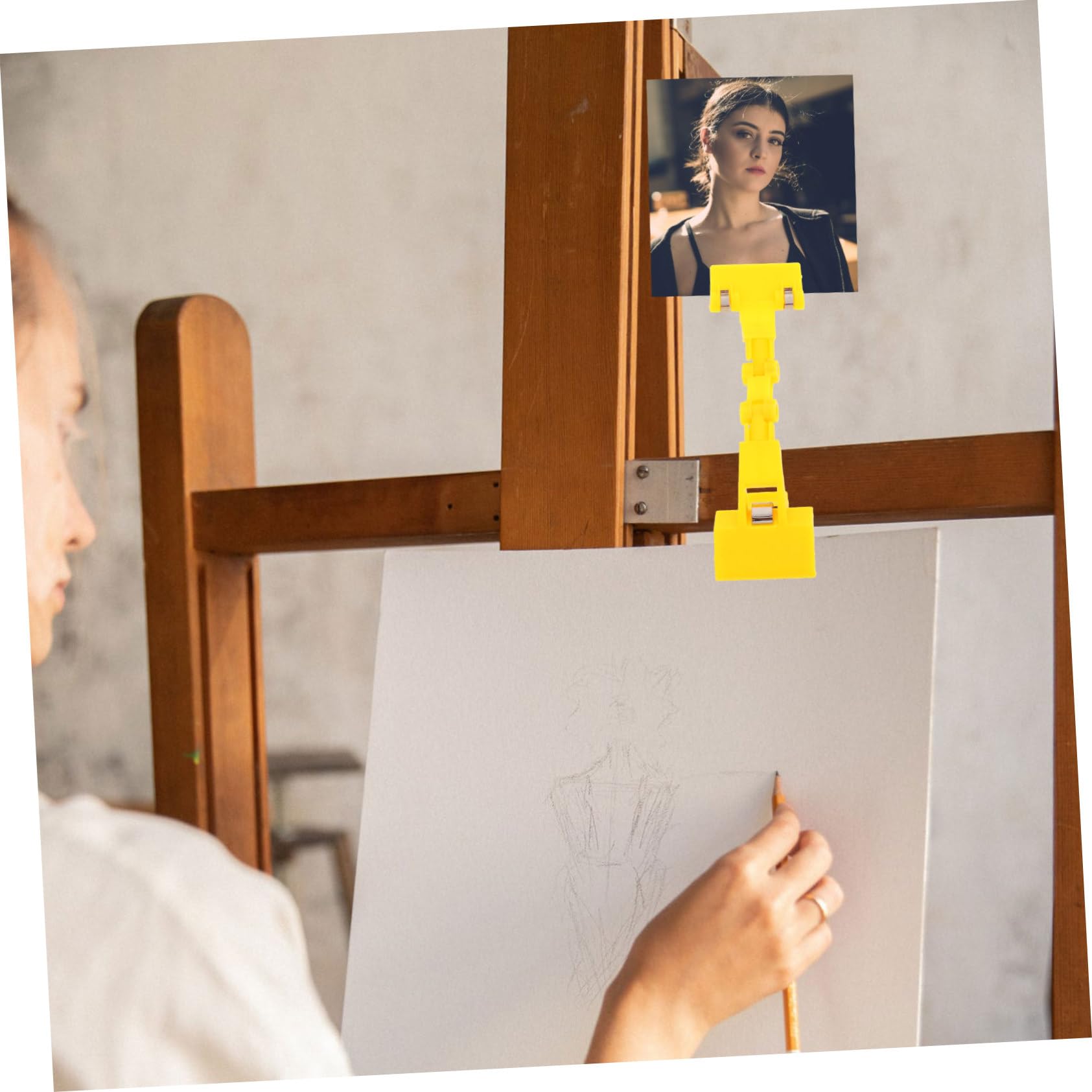 FUNOMOCYA 2pcs Multifunctional Rotatable Clips for Art Easel Sturdy Plastic Sketching Drawing Painting Copyholder Photo Holder Random