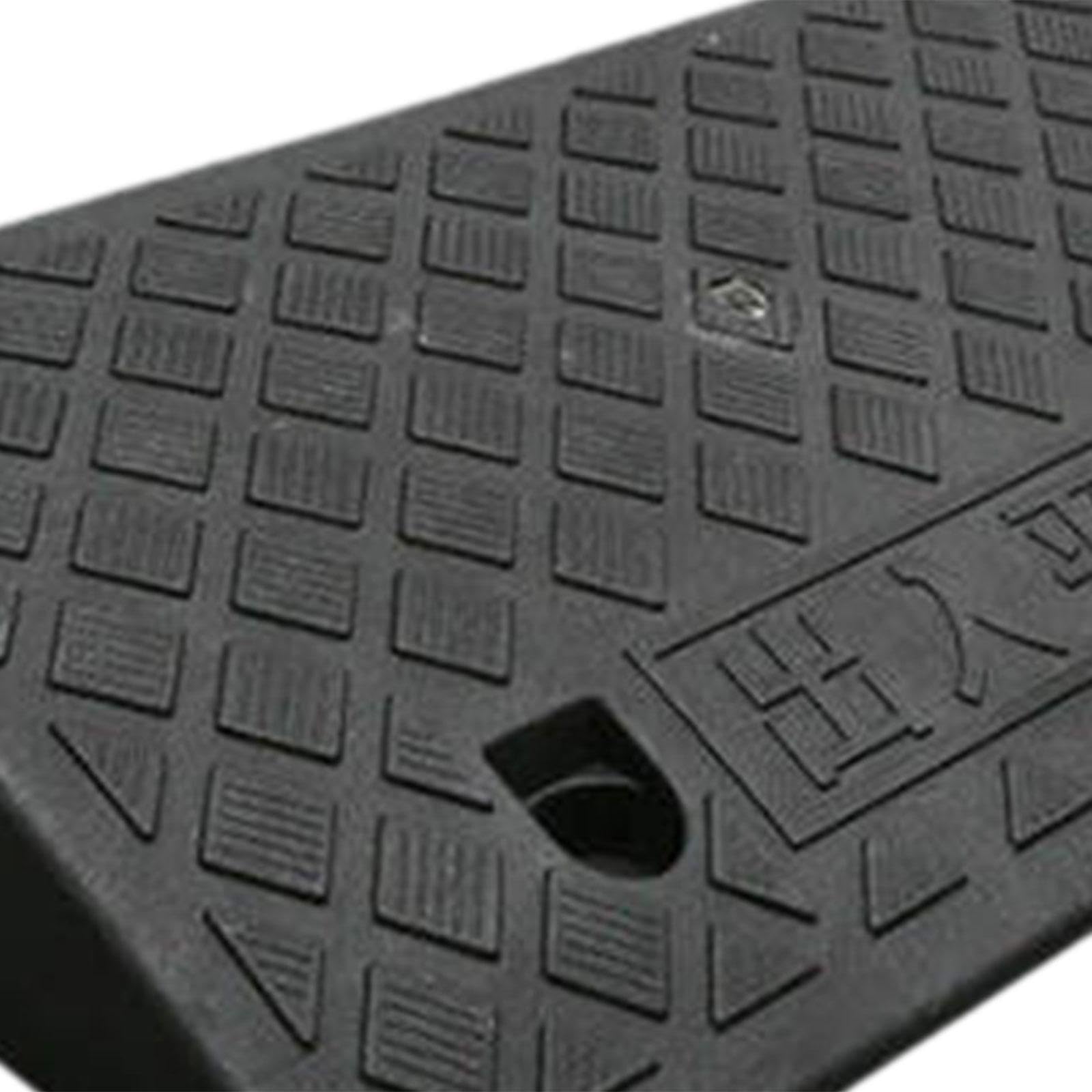 Rampa de Acceso para Coches Y Sillas de Ruedas con Estructura de PP Resistente Y Antideslizante Fácil Instalación Adecuada para Exteriores E Interior, Negro 50x27x12cm