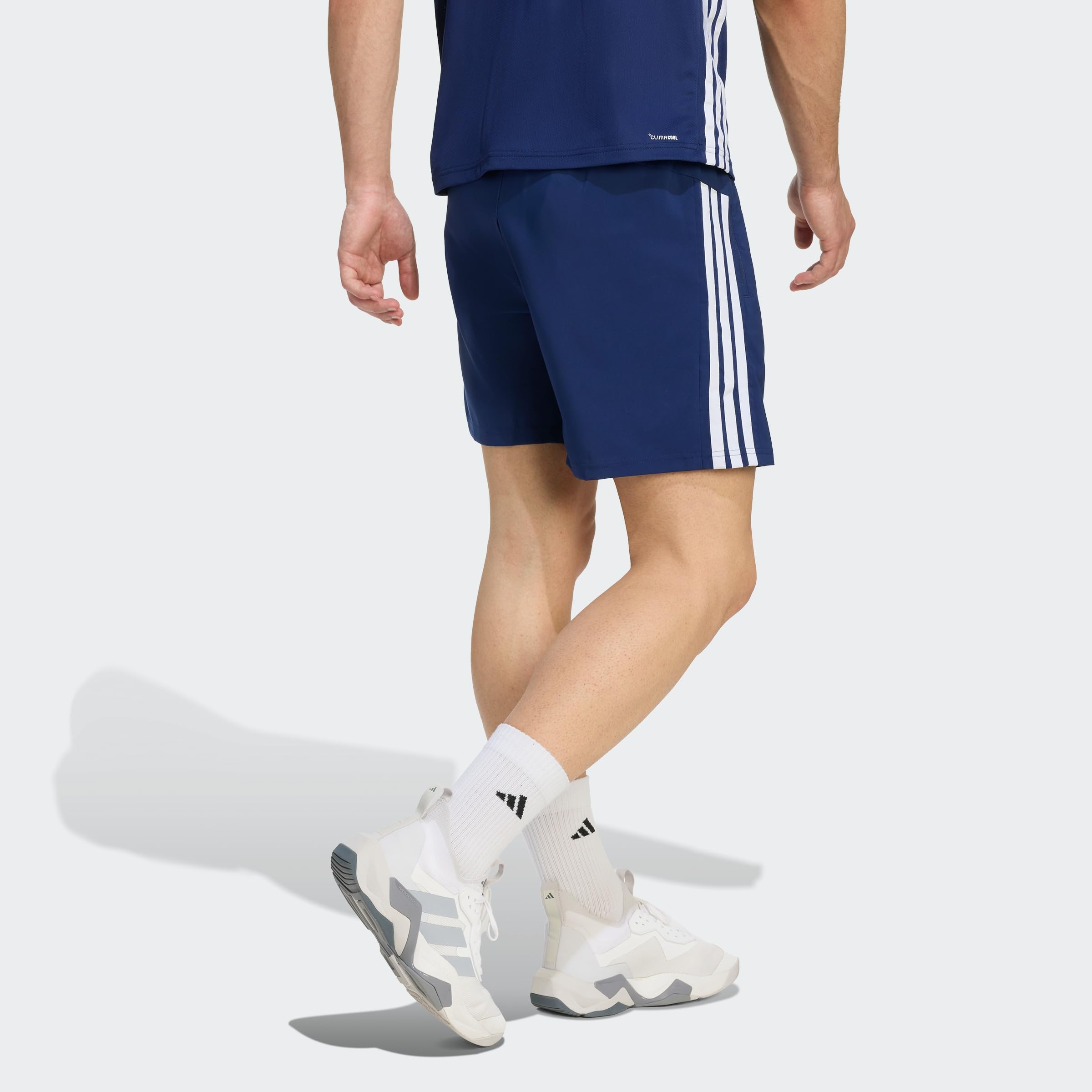 adidas Men's PANTALÓN Corto TÉCNICO DE Entrenamiento Essentials Base 3 Stripes