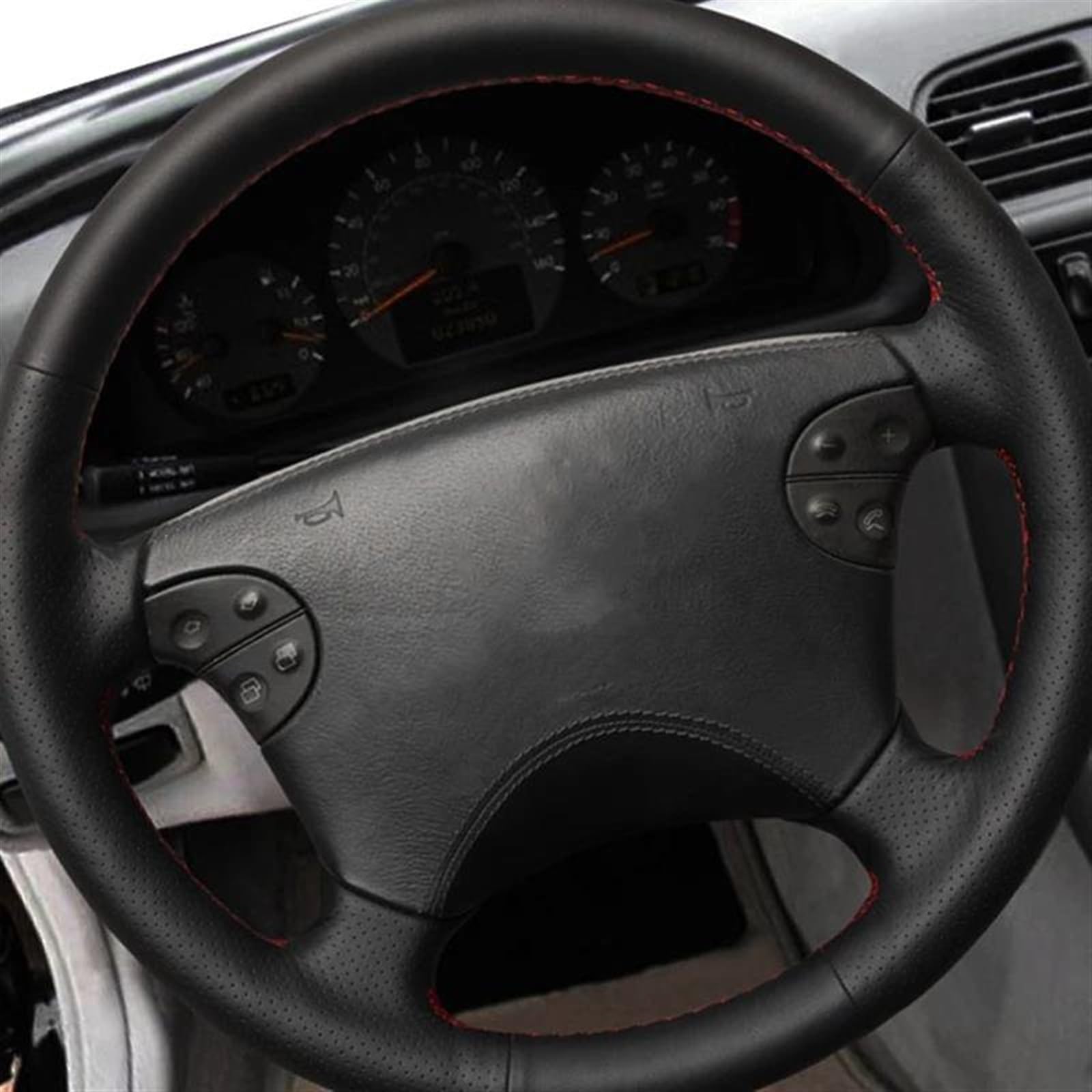Lenkradhülle Aus Perforiertem Leder Mit Autogeflecht Für Benz CLK-Klasse W208 C208 E-Klasse W210 G-Klasse W463 1999-2003 Teile(White Thread)