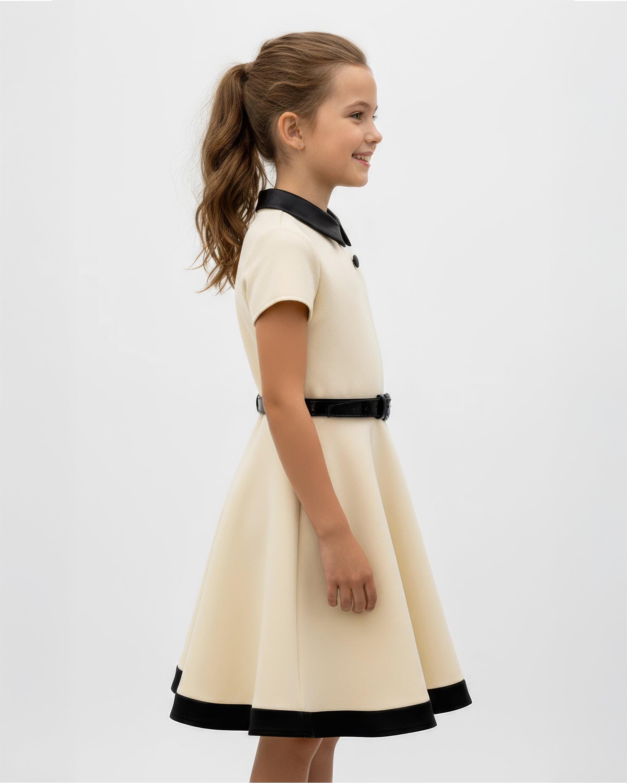 BlackButterfly Mädchen Kleid Lucy Kontrastkragen | Tellerrock, Kurze Ärmel, Kontrastsaum, Gefüttert, Reißverschluss Hinten, Glanzgürtel, Zweifarbig, 3-14 Jahre