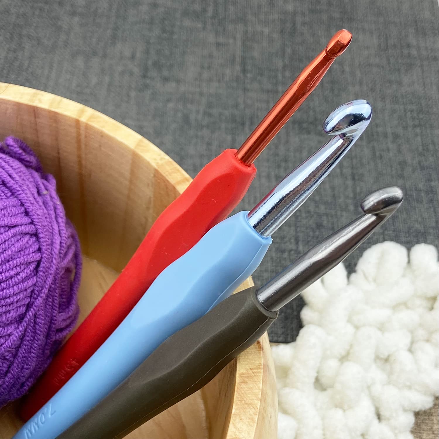 Hobekoee Gancho de ganchillo tamaño I/5,5 mm, mango ergonómico para manos artríticas, agujas de tejer suaves y lisas para principiantes e hilo de ganchillo