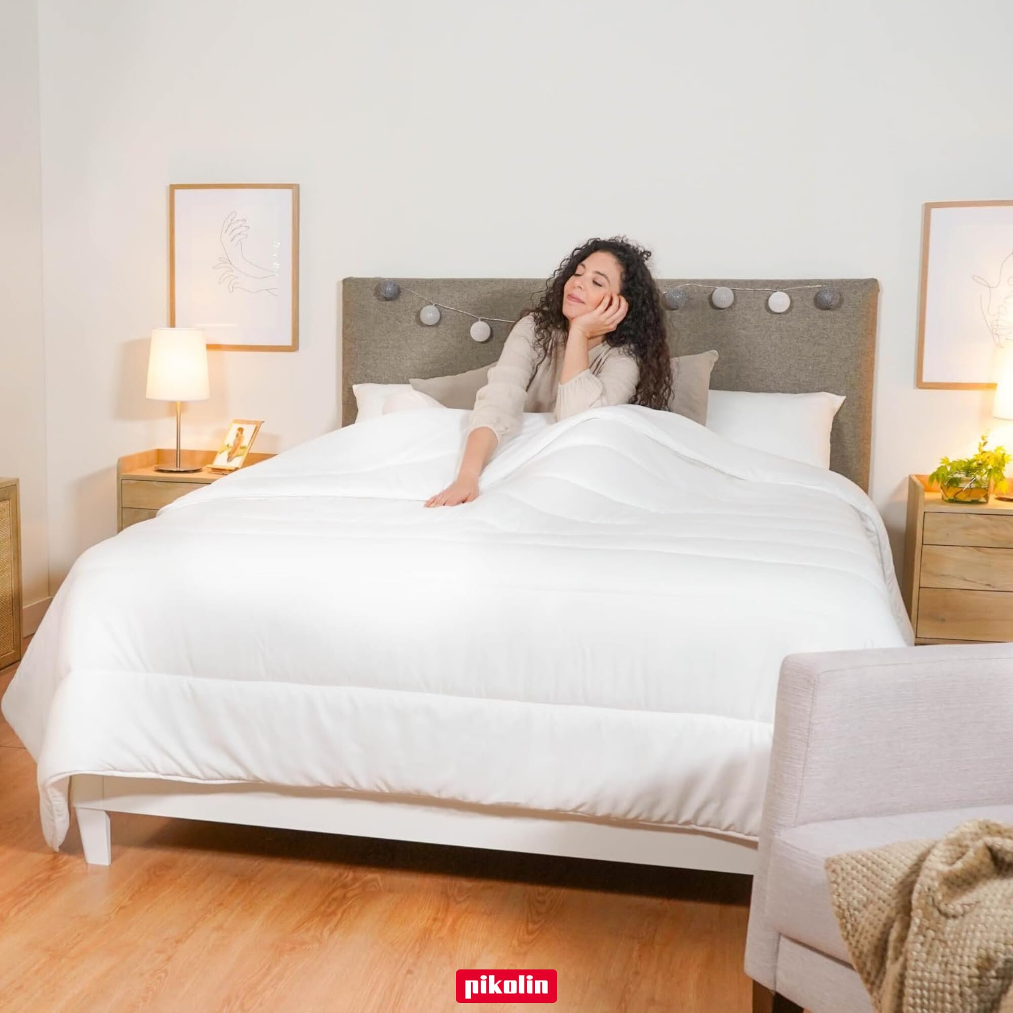 PIKOLIN Bettdecke 240 x 220 cm. Dicke Winter-Steppdecke mit 400g Aloe Vera Faserfüllung, Hautfreundlich und Atmungsaktiv, Für Sensible Haut, Extra Warm, Hypoallergen