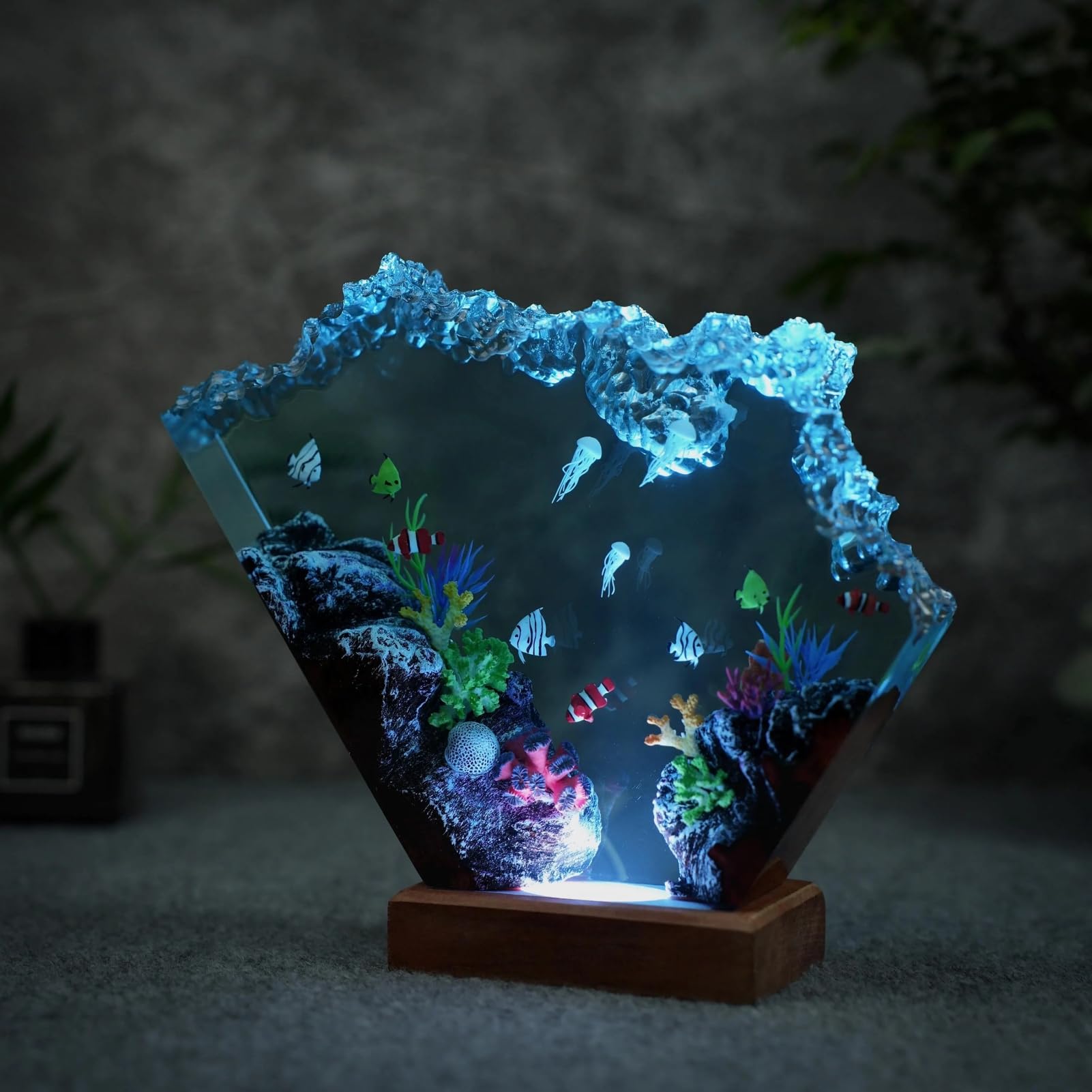 Drawelry Luce Notte Resina Epossidica Paesaggio Sottomarino 3D Artigianale, Decorazion Casa Base Legno, Mini Acquario Marino con Animali Marini Lampada per Cameretta Soggiorno Ufficio (A12)