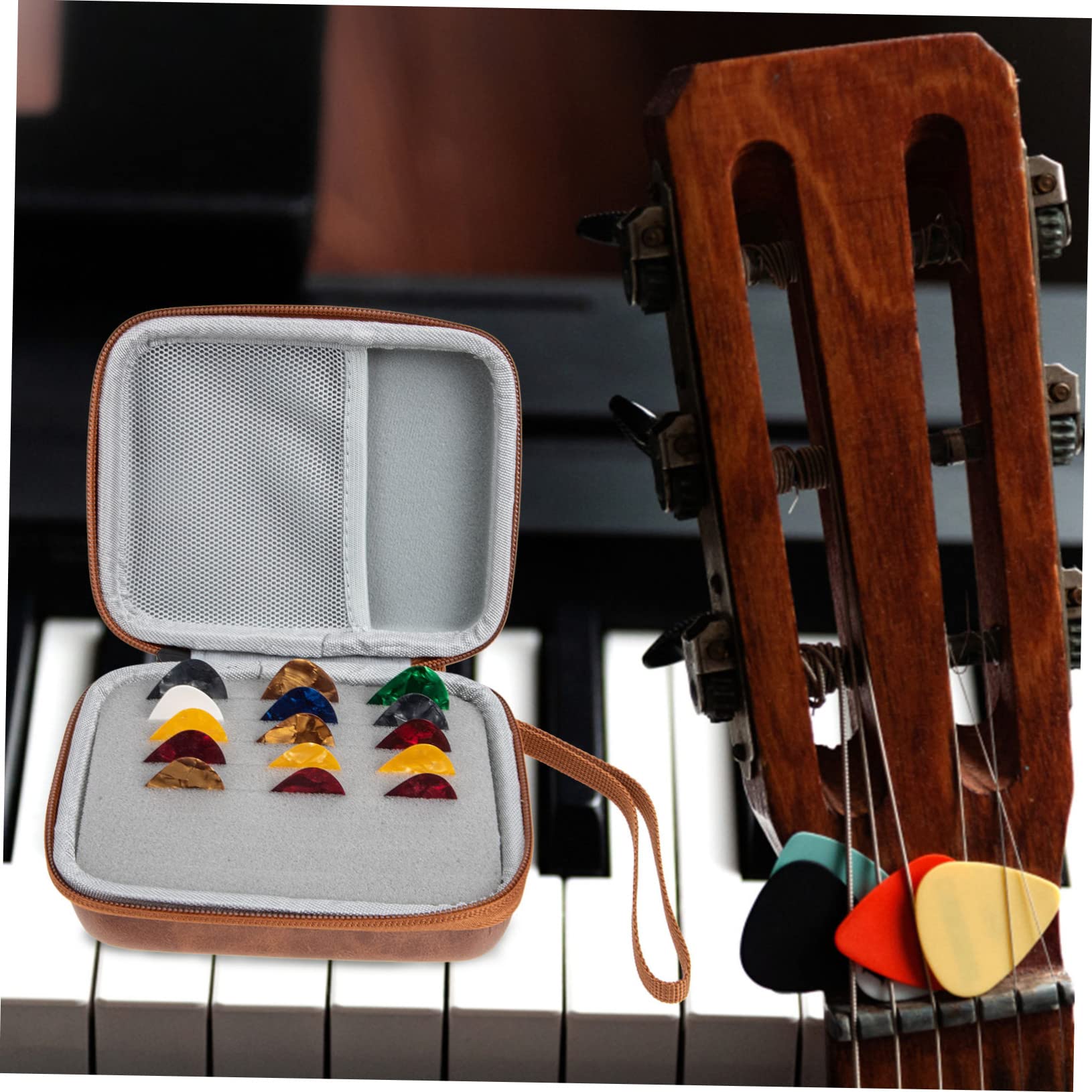 ifundom 3sets Plettri Per Chitarra Ergonomici Set Da Piezzi Con Astuccio Accessori Per Musicisti Colori Casual e Comfort Ottimale Per Suonare