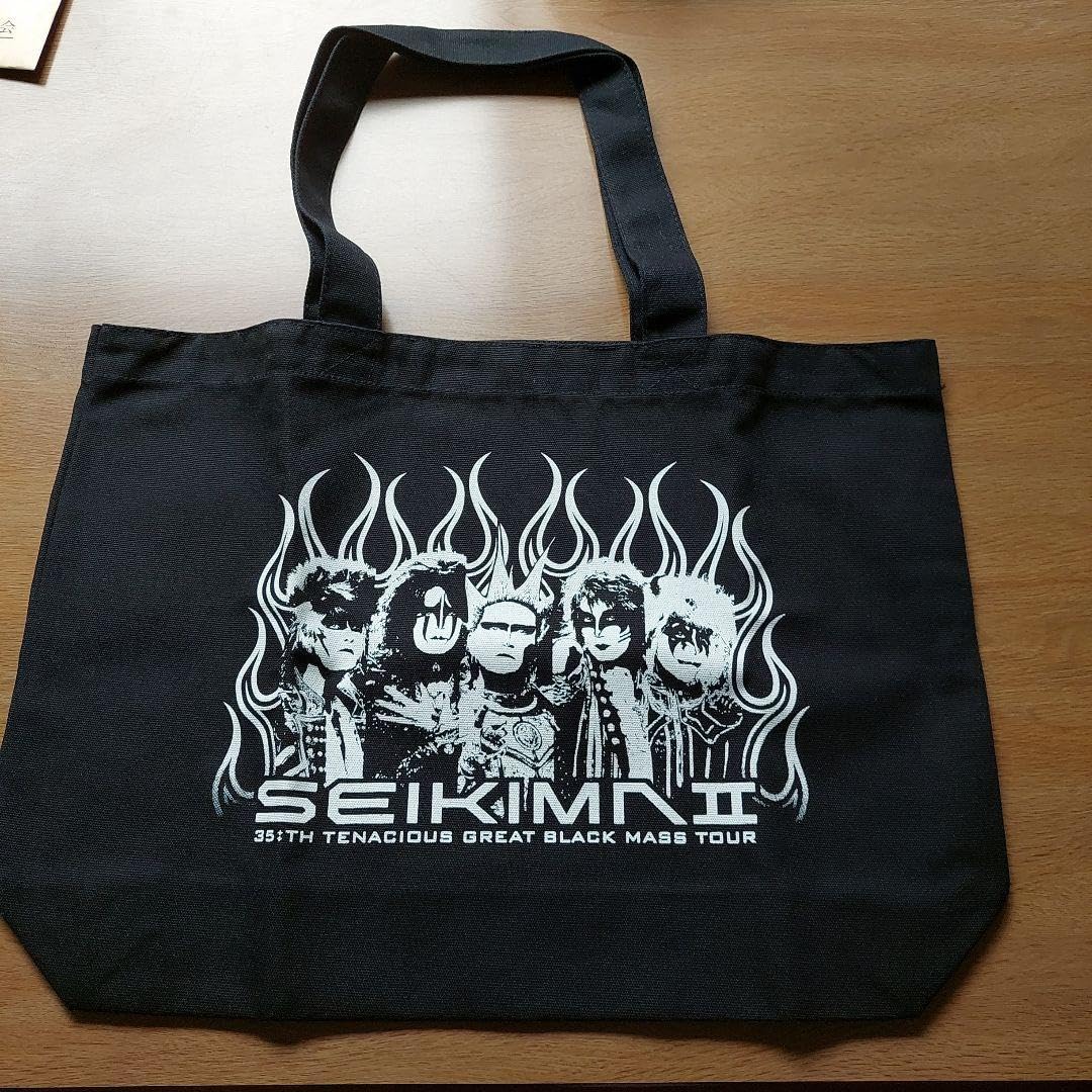 聖飢魔II　35++集合御尊影トートバッグ（炎） Amazon.co.jp: 聖飢魔II 35++ 集合御尊影トートバッグ炎 1 : おもちゃ