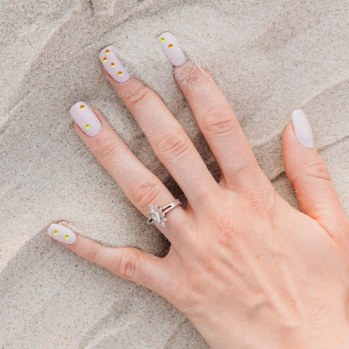 NUOBESTY 11520pezzi Strass Per Unghie Decorazioni Nail Art Con Rhinestones Piattaforma Per Manicure Adatti Per Phone Cases e Artigianato Vari