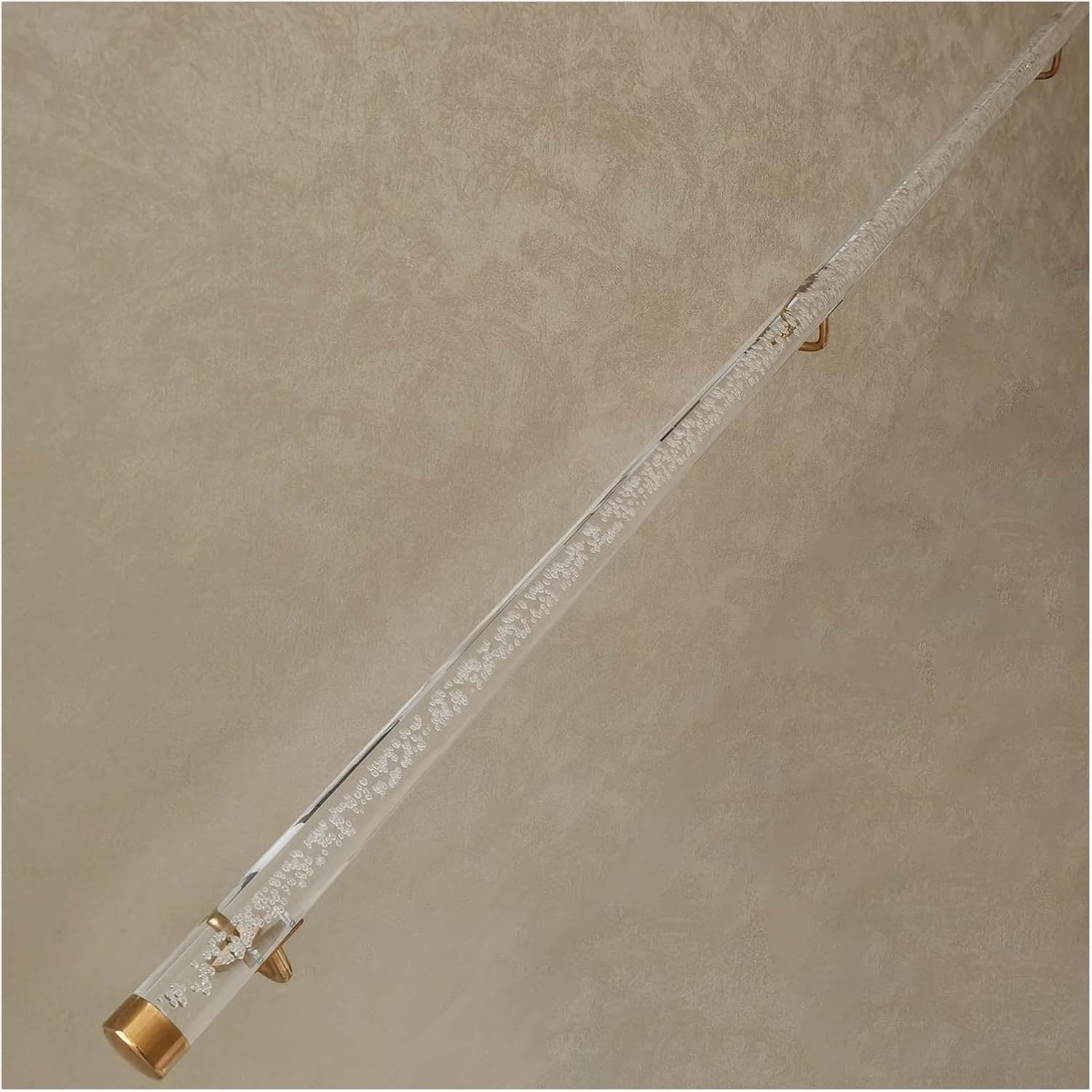 Rambarde d'escalier en acrylique cristal et supports dorés prestige
