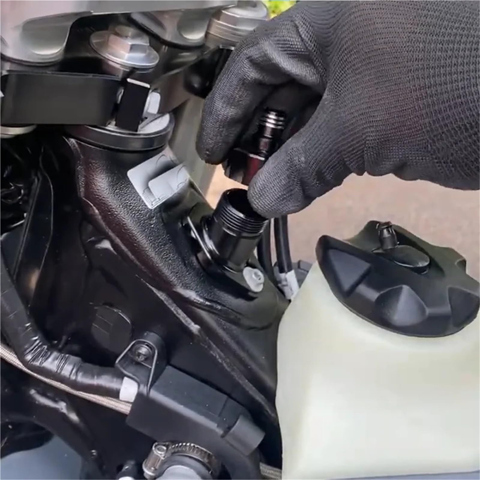 Combustible Bloqueable Ajuste para EXC XC-W 300 250 150 XCW EXC300 EXC250 2024 2025 2026 Protector de cubierta tapa llenado aceite Tapa Combustible para Motocicleta