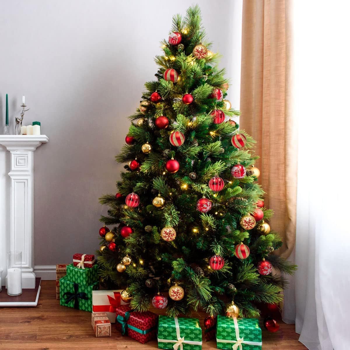 Lot de 50 petites boules de Noël en plastique incassable à suspendre pour sapin de Noël (rouge, vert, blanc)