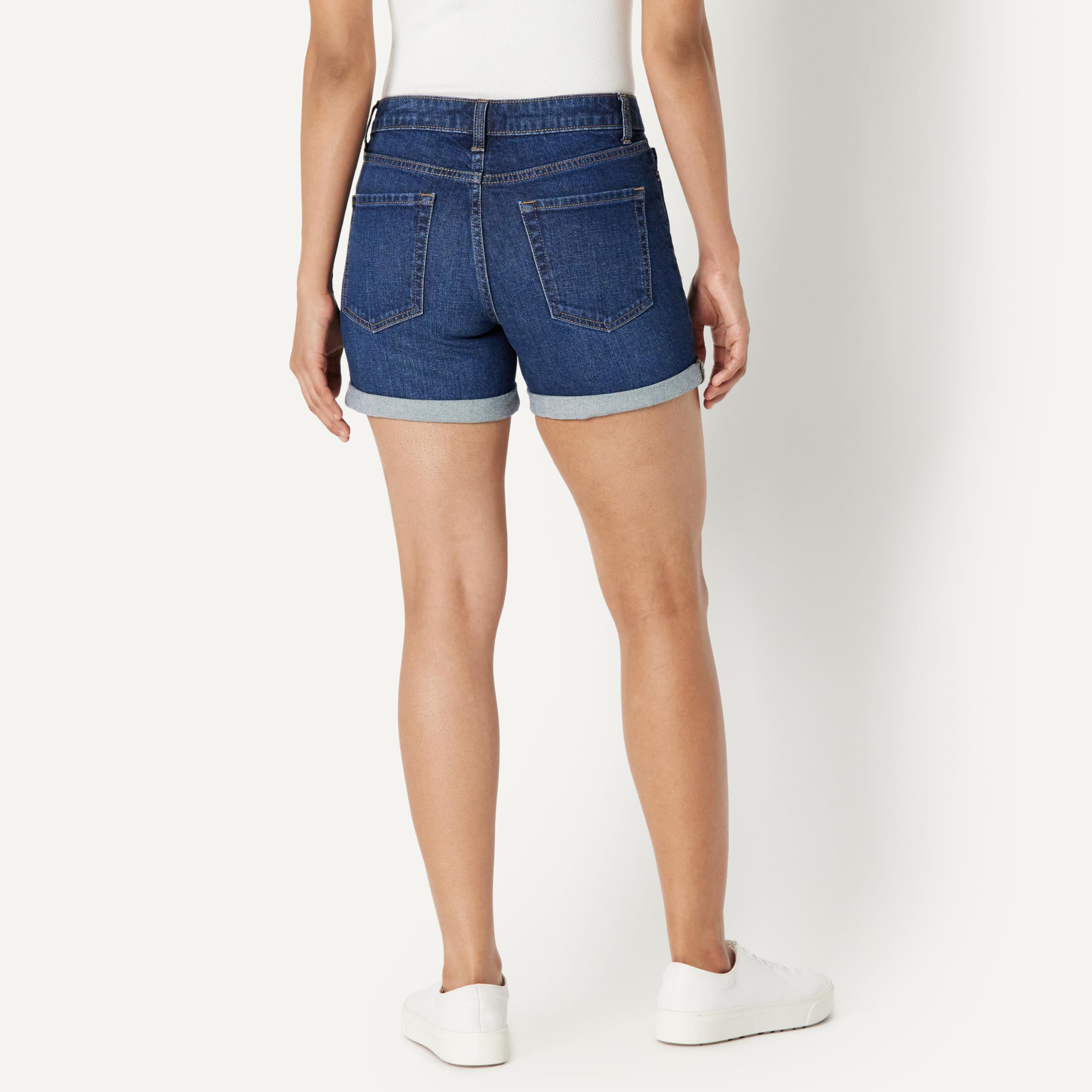 Amazon Essentials Donna Pantaloncini a Vita Media, vestibilità Aderente e Interno Gamba 10,2cm