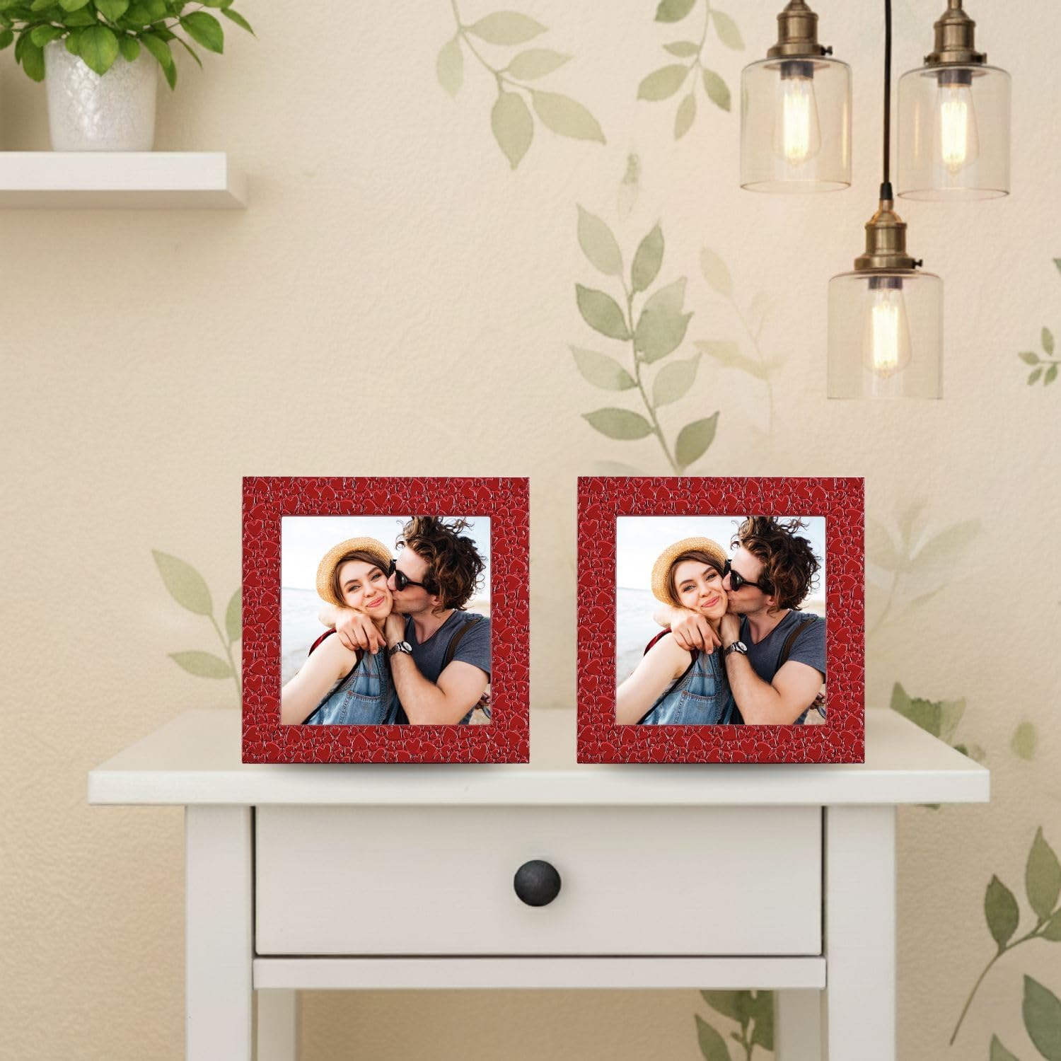 artemisia cornici – Cornice Artigianale Set 2 13x13 cm in Legno Laccato Rosso con Frontale Acrilico, Fantasia Cuoricini, Idea Regalo per San Valentino, Uso da Parete o da Appoggio, Made in Italy