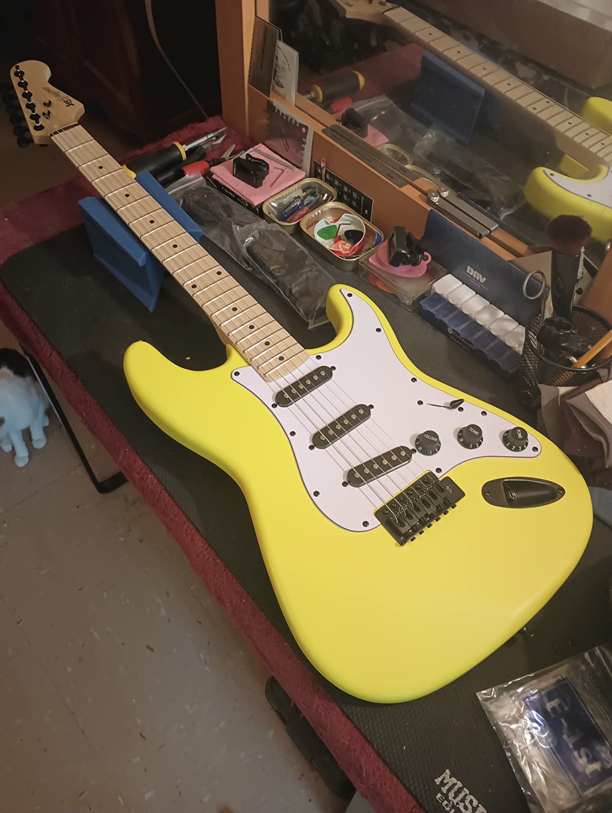 20/mo Finance Leo Jaymz 39 Inch Full Size Electric Guitar Kit