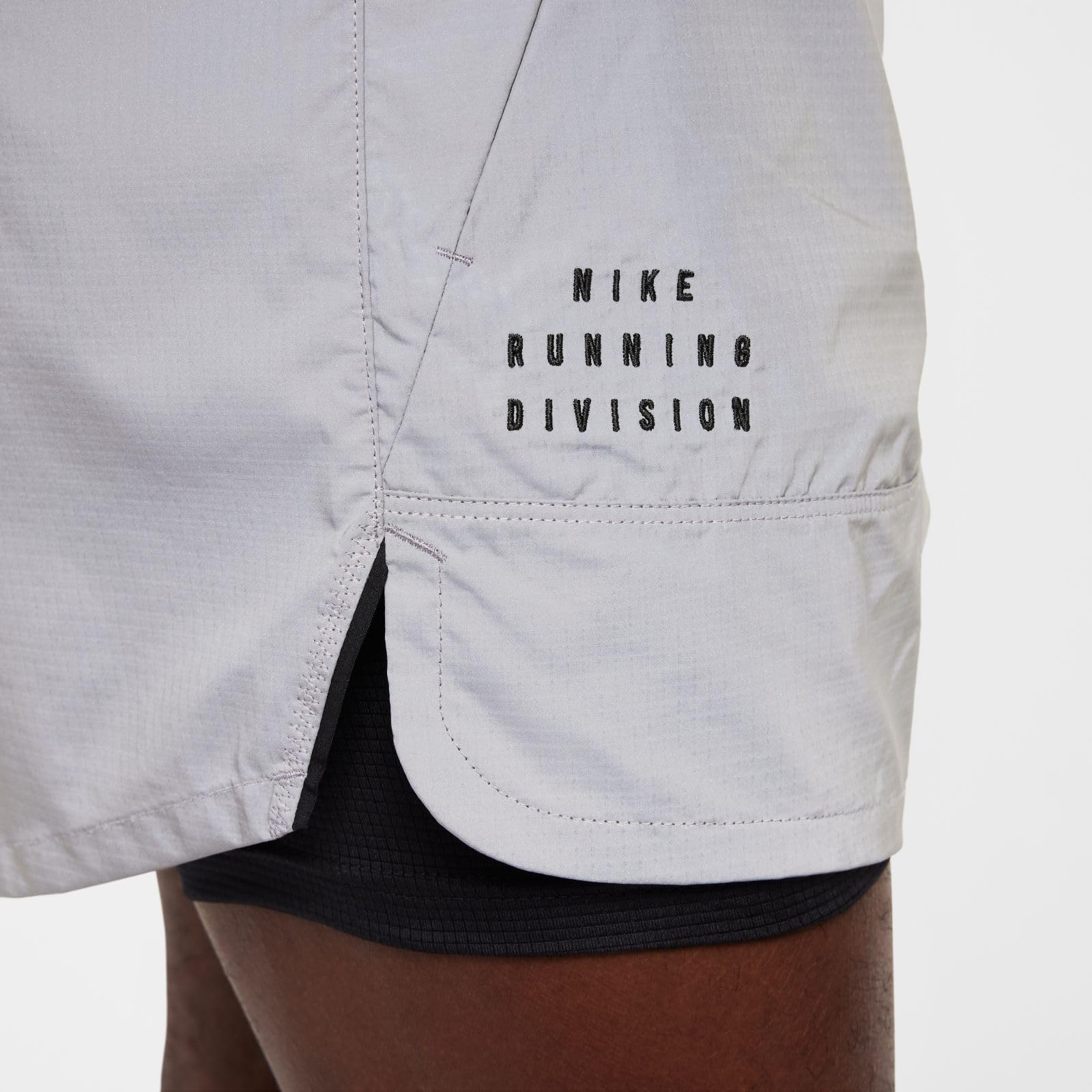 Nike - Nike Running Division Dri-Fit ADV Reflektierende 2-in-1-laufshorts (Ca. 10 Cm, Herren), Pantaloncini da Corsa 2 in 1 Uomo